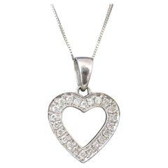 Collana con ciondolo a forma di cuore in oro bianco 14K con diamante da 25 carati