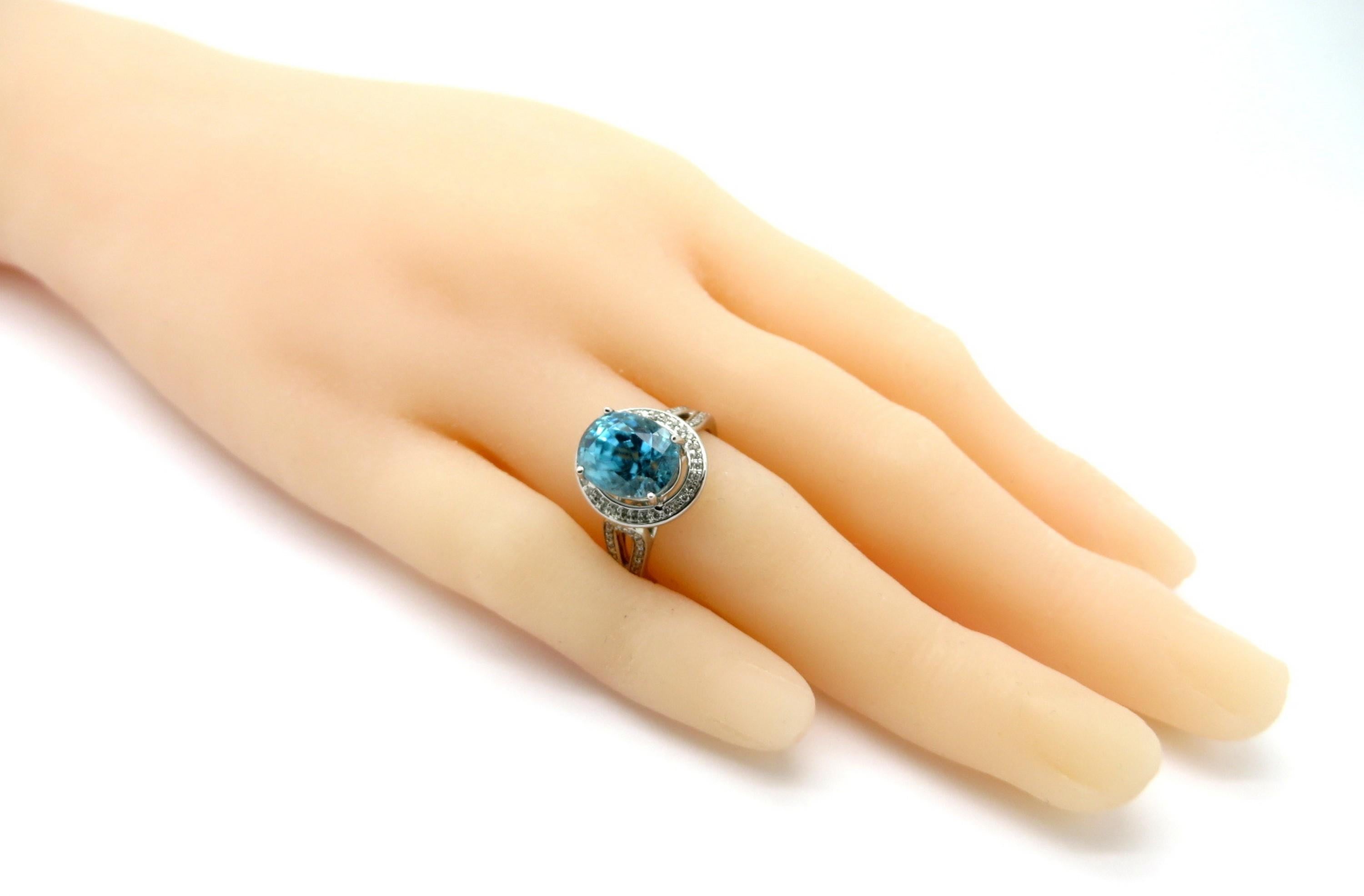 Women's Estate 14 Karat White Gold 5.00 Carat Blue Zircon and Diamond Halo Fashion Ring