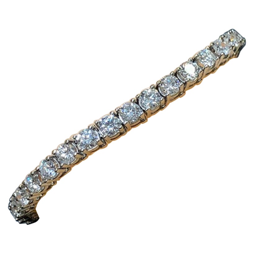 Pulsera de tenis de oro blanco de 14 quilates con diamantes redondos de 9 ctw 6,75 en venta