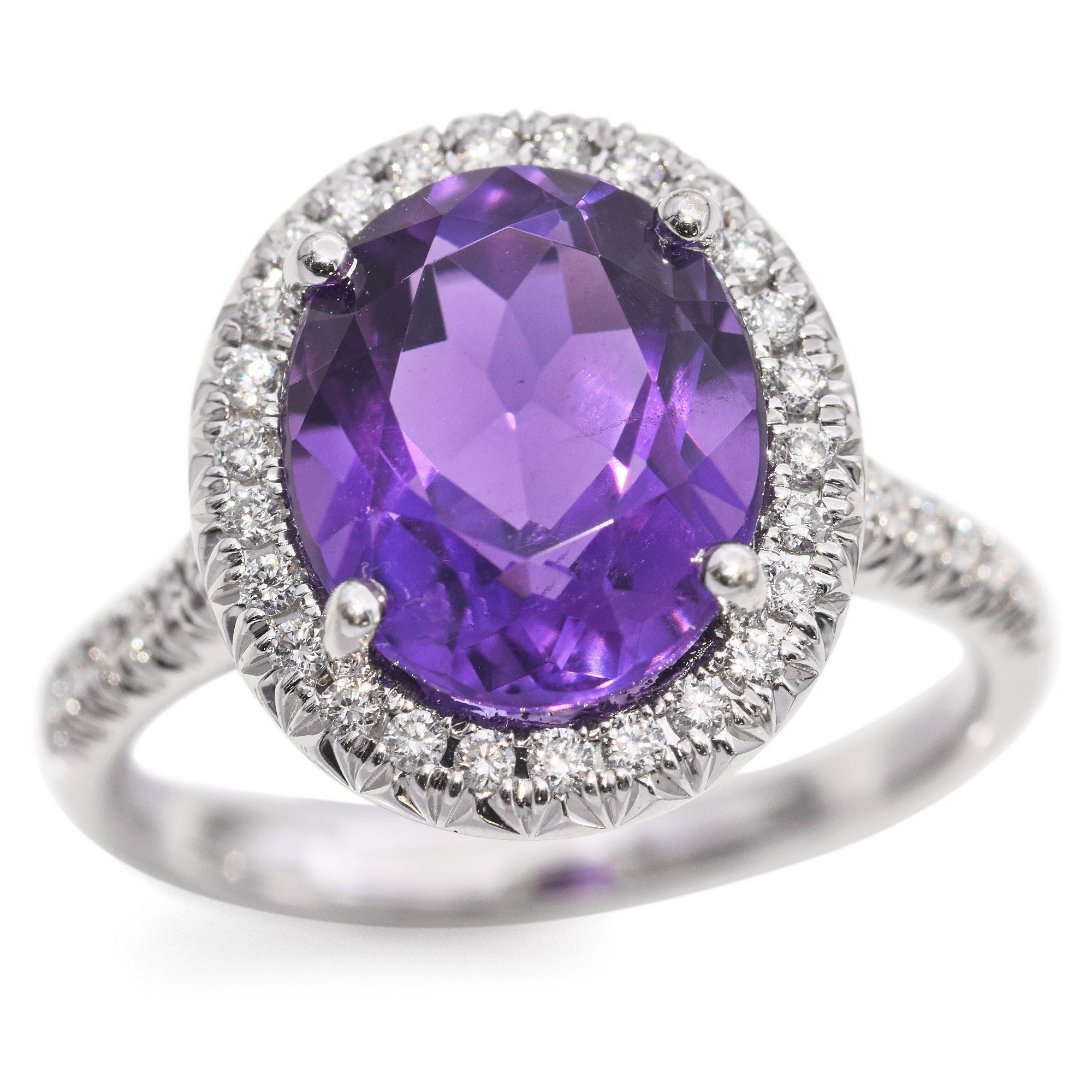 Women's Estate 14k White Gold Amethyst With Diamond Halo Ring For Sale