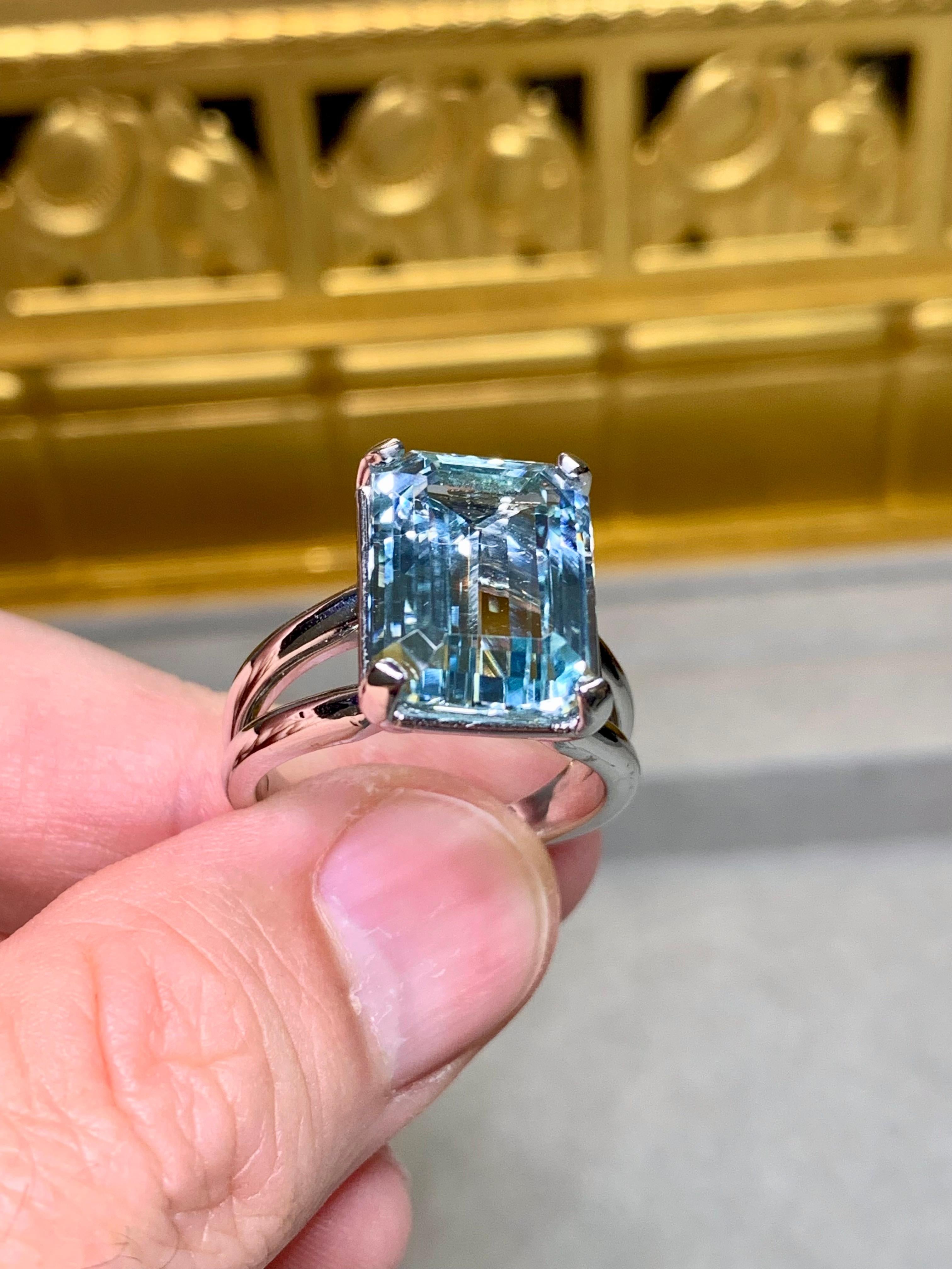 Estate 14K White Gold Emerald Cut Aquamarine Solitaire Cocktail Ring 10.17ct For Sale 1