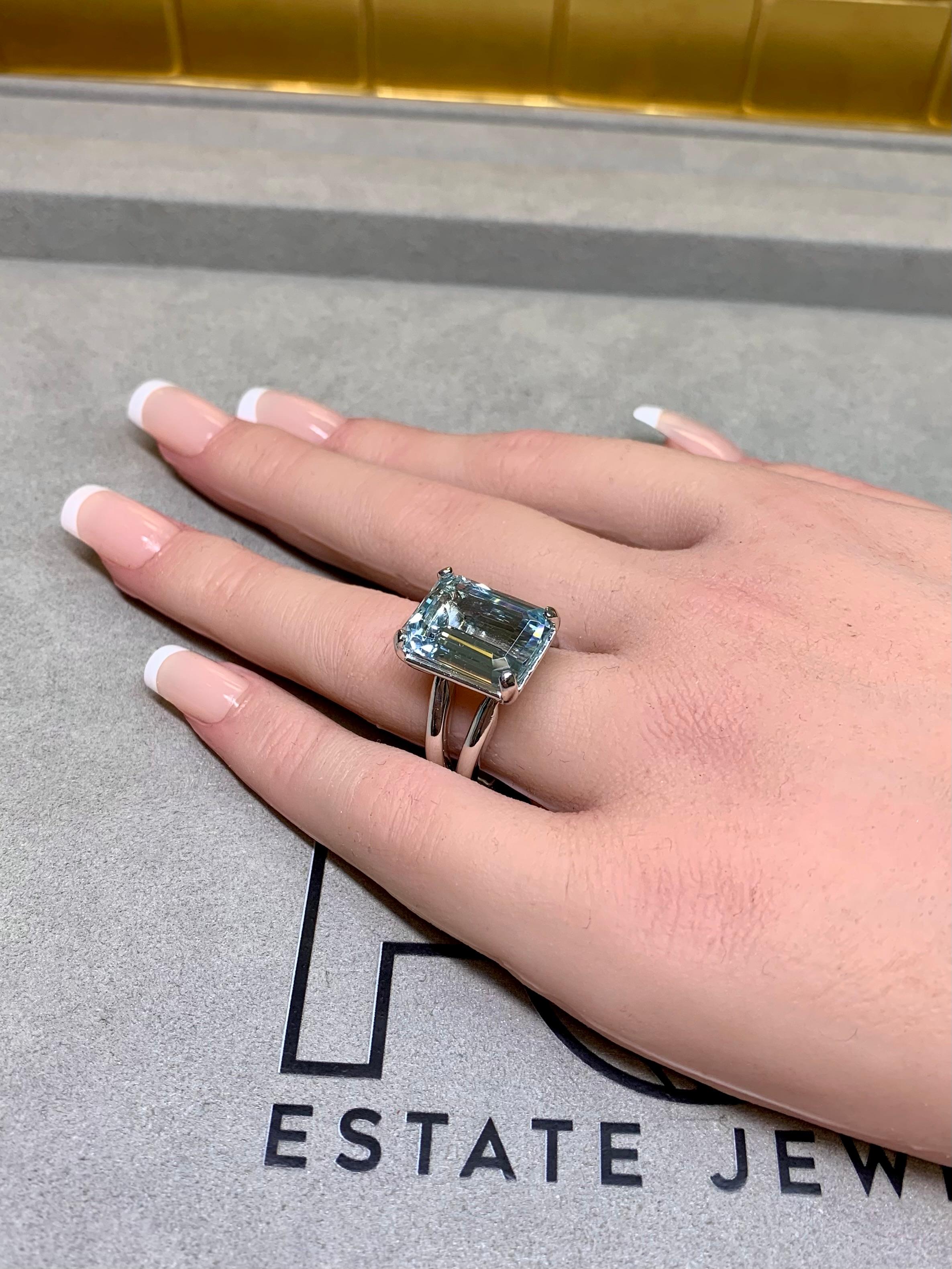 Estate 14K White Gold Emerald Cut Aquamarine Solitaire Cocktail Ring 10.17ct For Sale 2