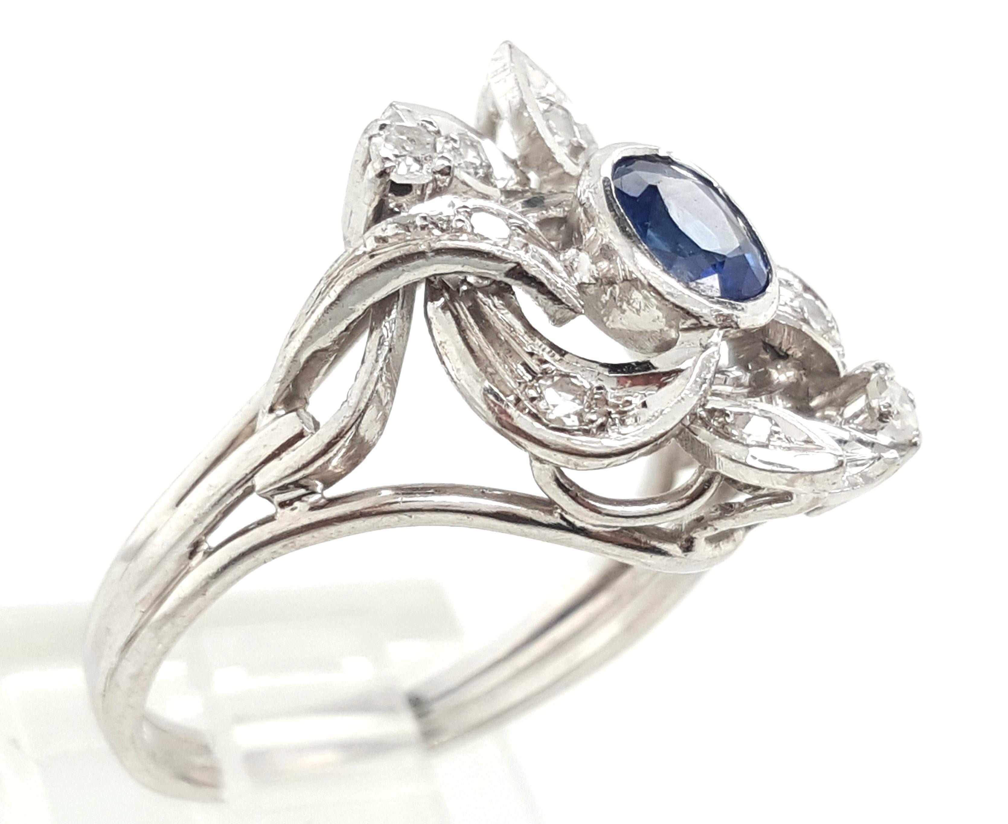 Oval Cut Estate 14 Karat White Gold Oval Blue Sapphire and Diamond Cocktail Ring For Sale