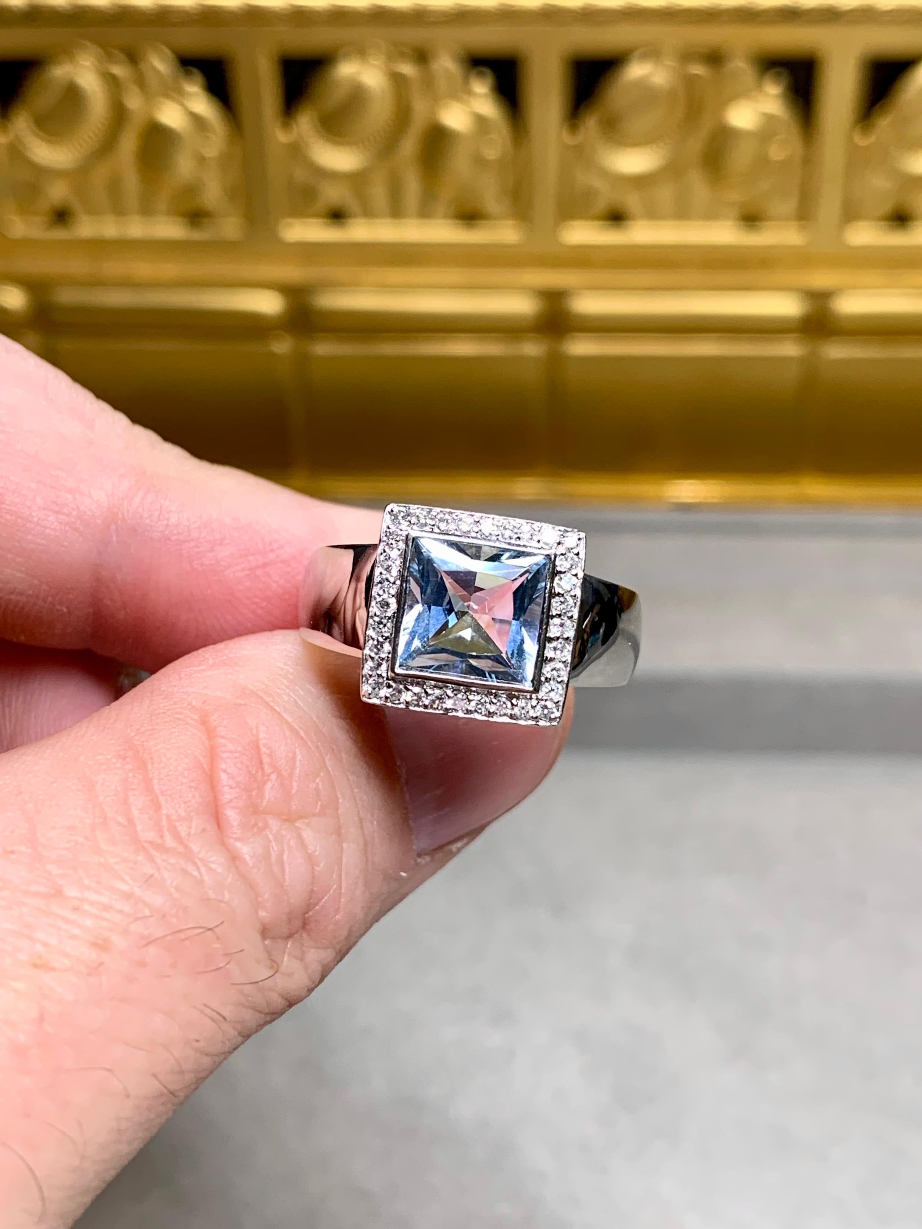 Estate 14K White Gold Square Aquamarine Diamond Cocktail Ring In Good Condition For Sale In Winter Springs, FL