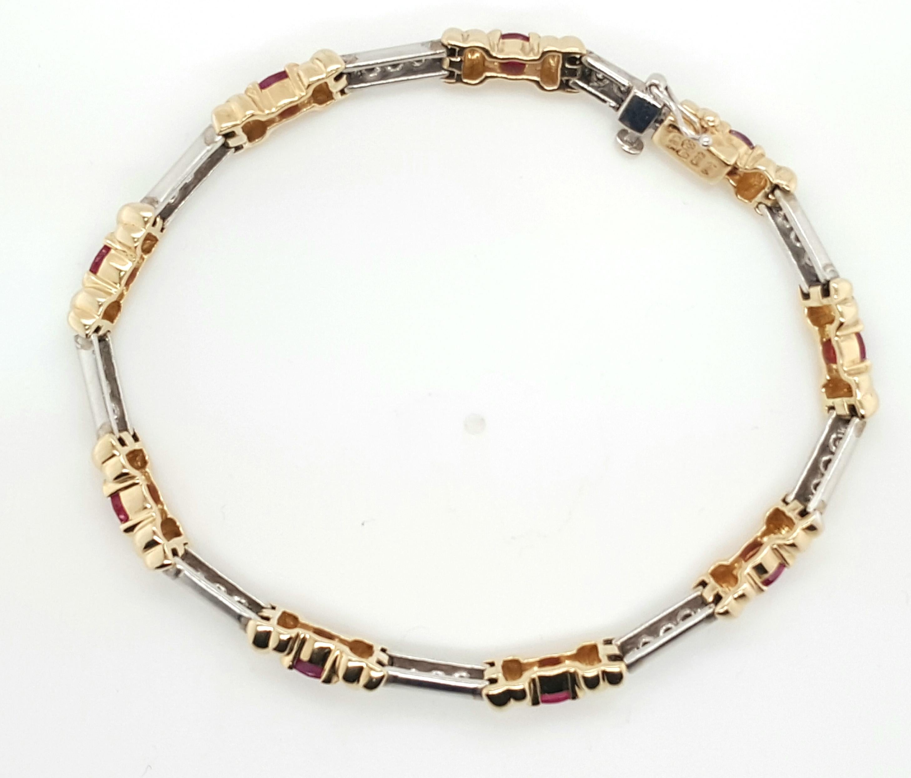 Bracelet de succession en or jaune et blanc 14 carats avec rubis ovale et diamants en vente 4