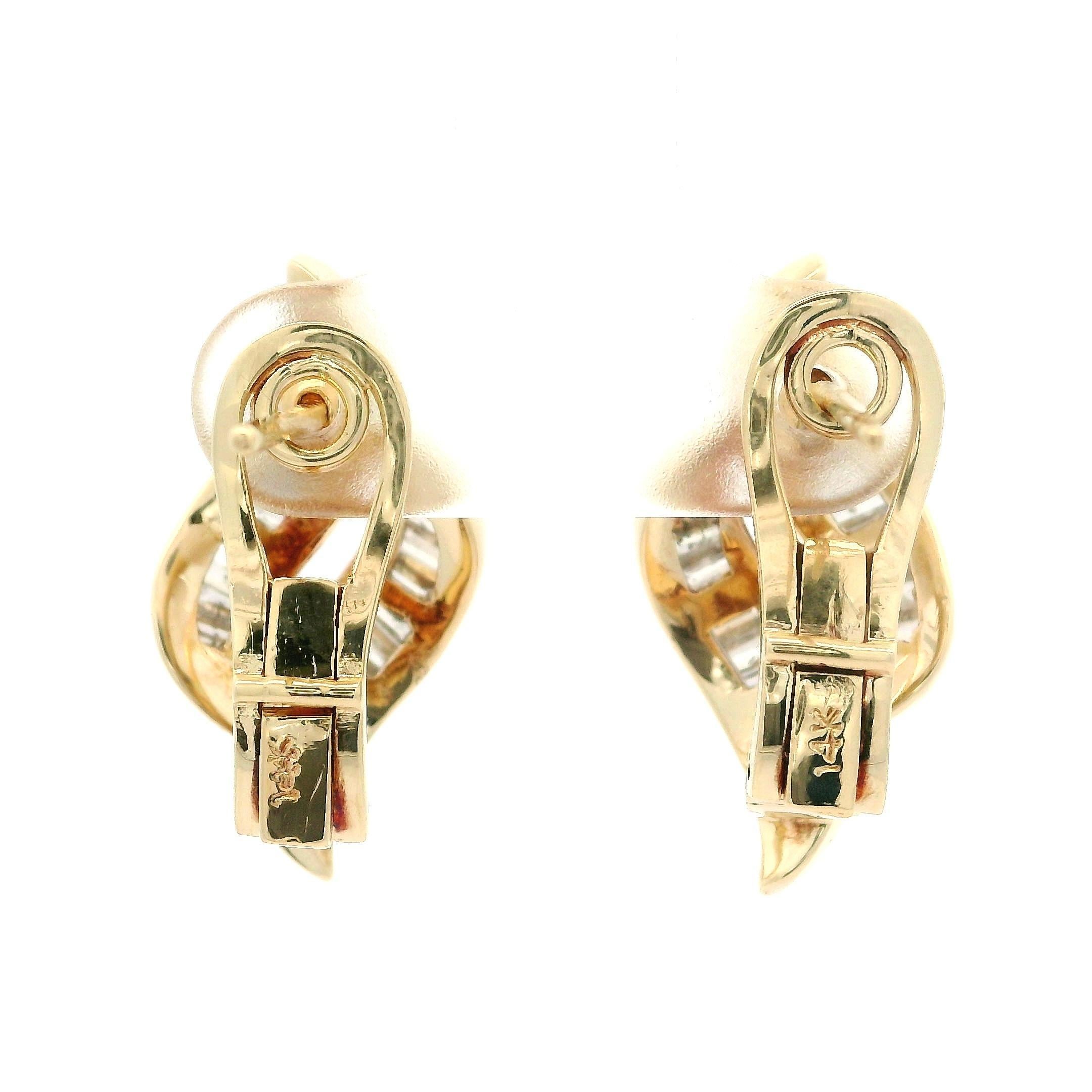Taglio baguette Orecchini Estate in oro giallo 14k con diamante a canale baguette da 1,0 ct. in vendita