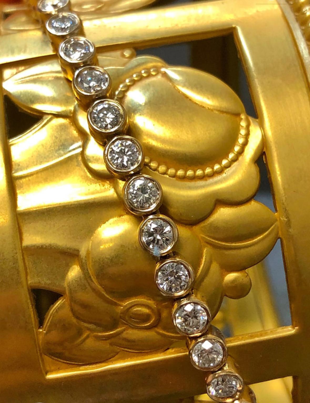 Round Cut Estate 14k Yellow Gold Bezel Set Diamond Line Bracelet 5.85cttw 7” For Sale