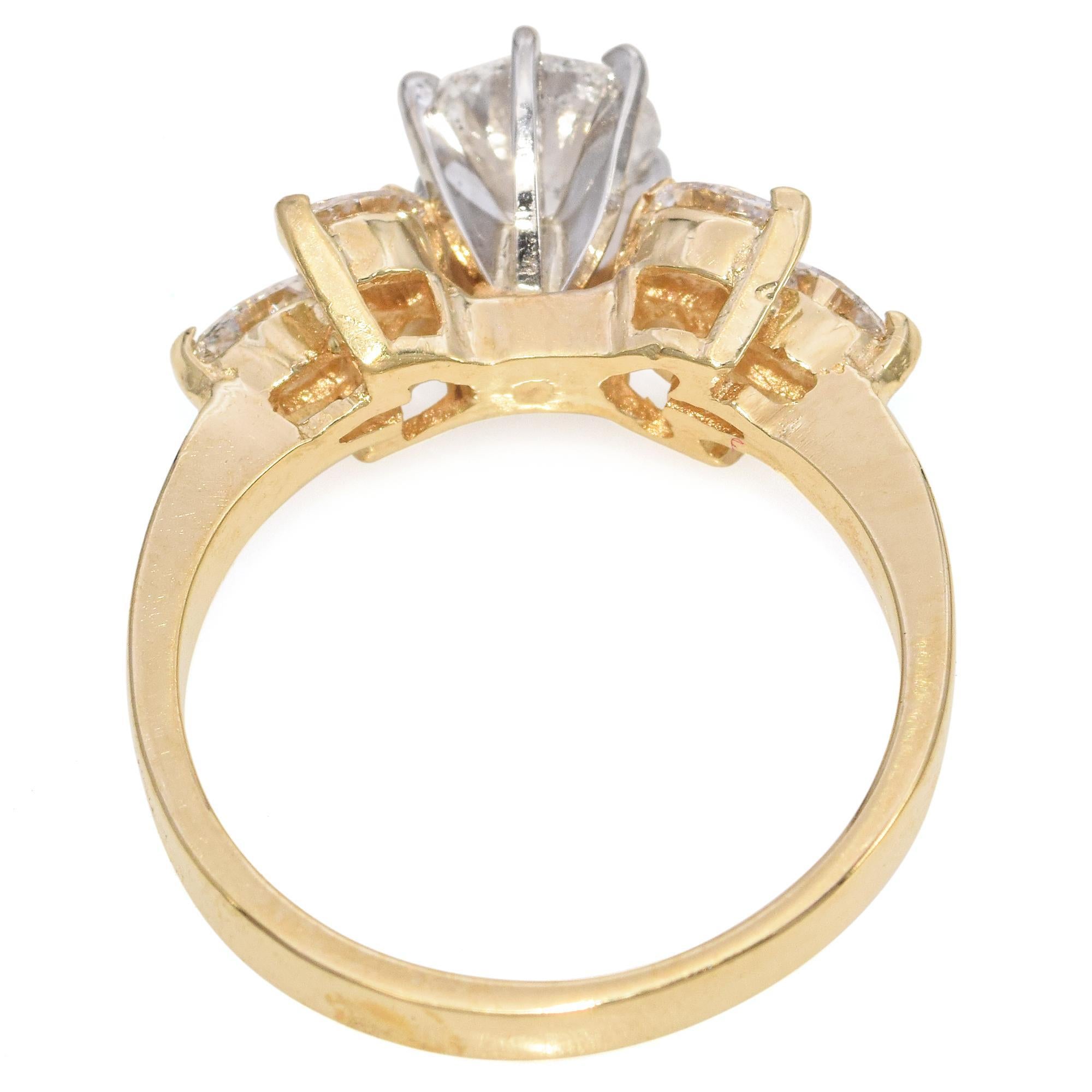 Bague grappe de diamants en or jaune 14 carats Pour femmes en vente