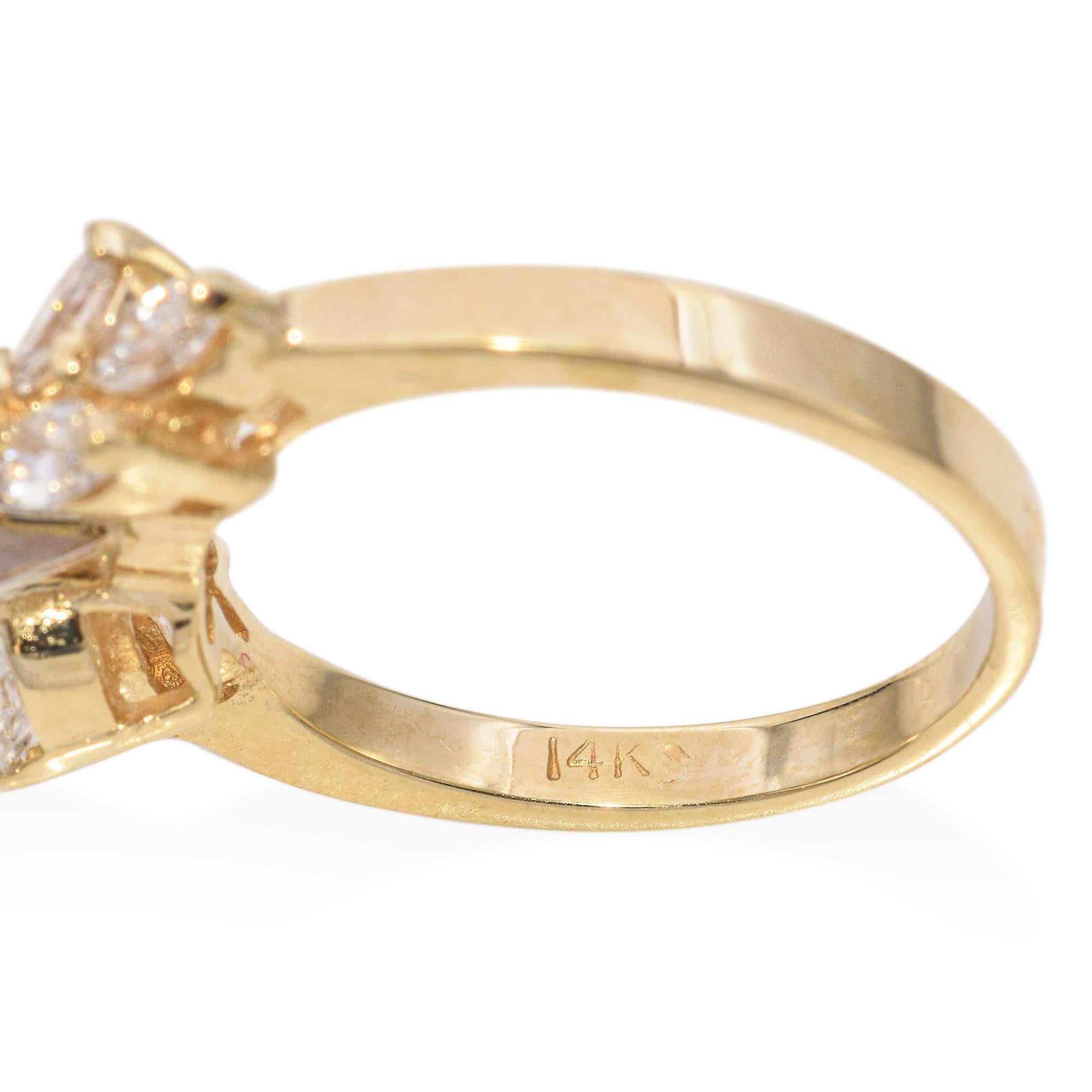 Bague grappe de diamants en or jaune 14 carats en vente 1