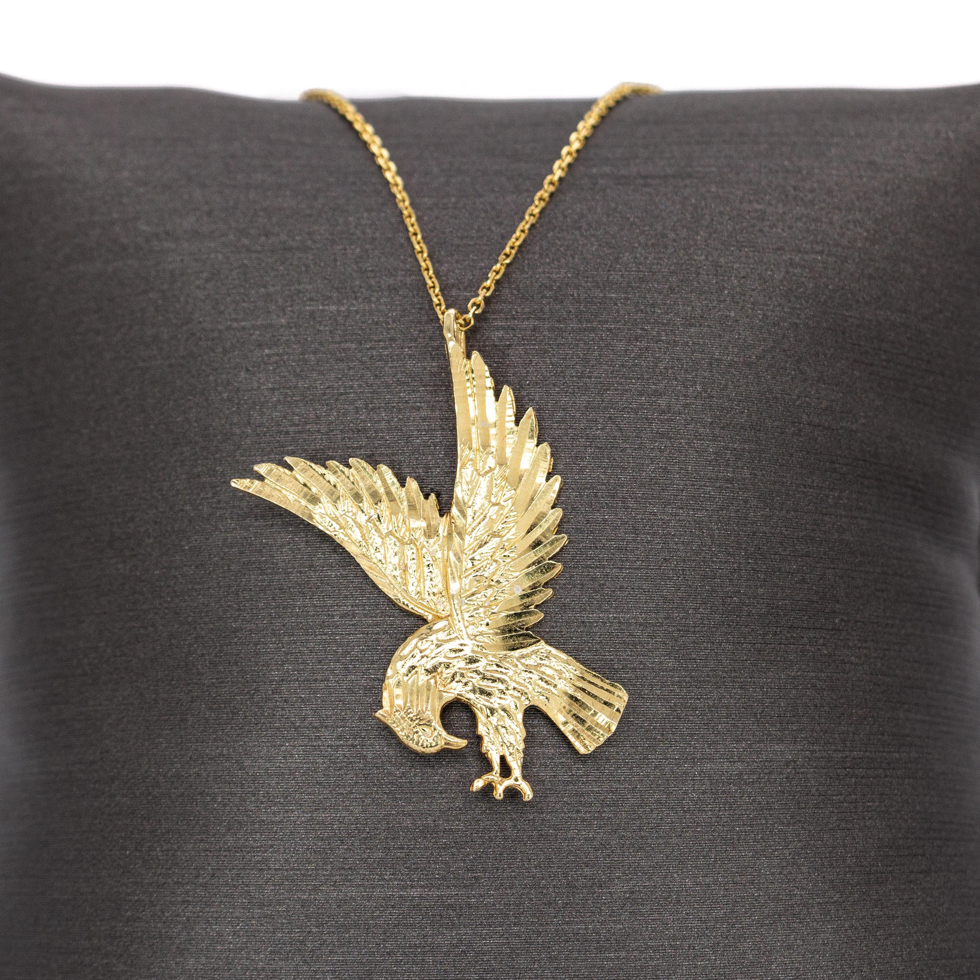 Estate 14K Yellow Gold Eagle Pendant  30x17mm In New Condition For Sale In Columbus, OH
