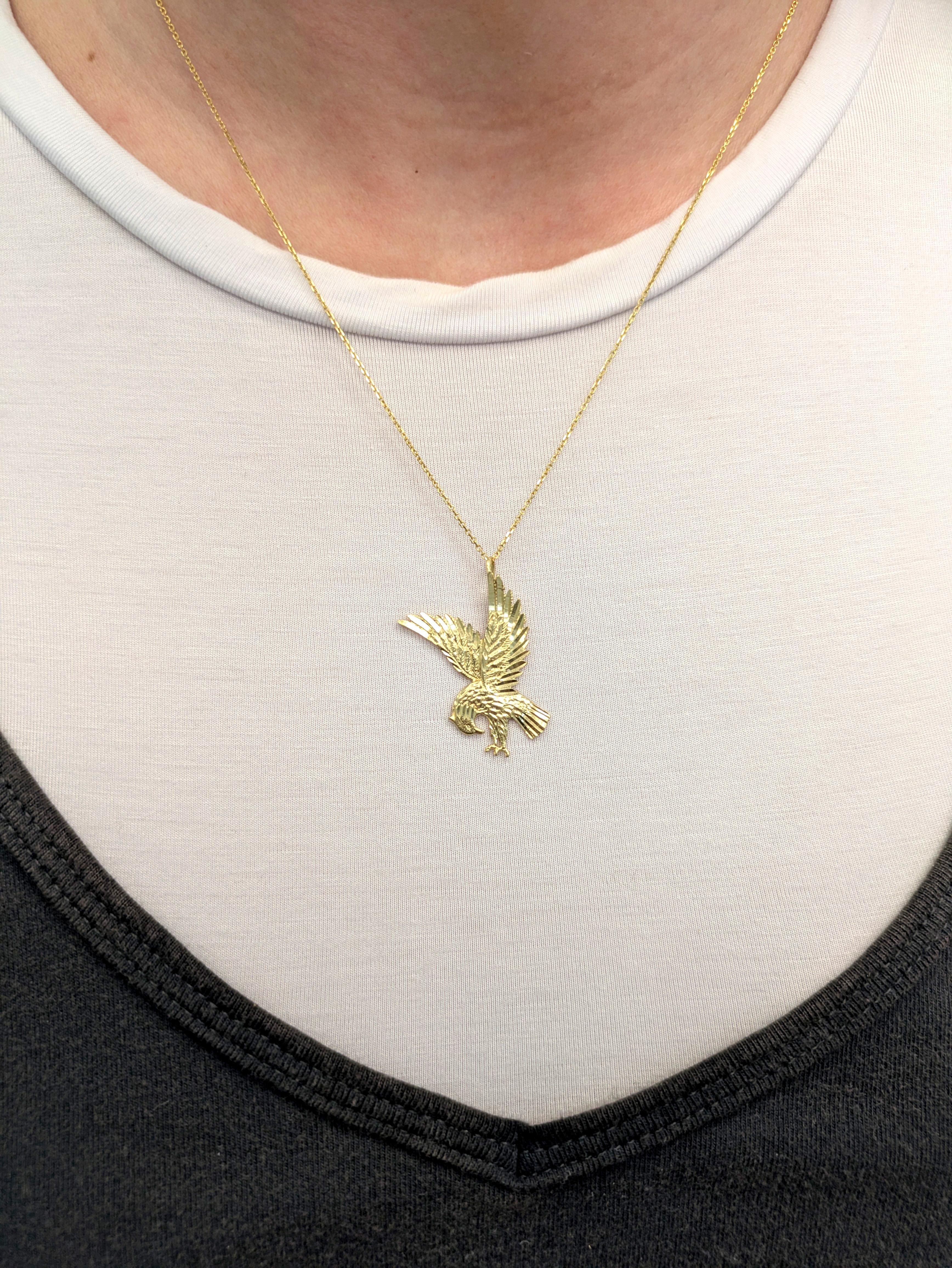 Estate 14K Yellow Gold Eagle Pendant  30x17mm For Sale 1