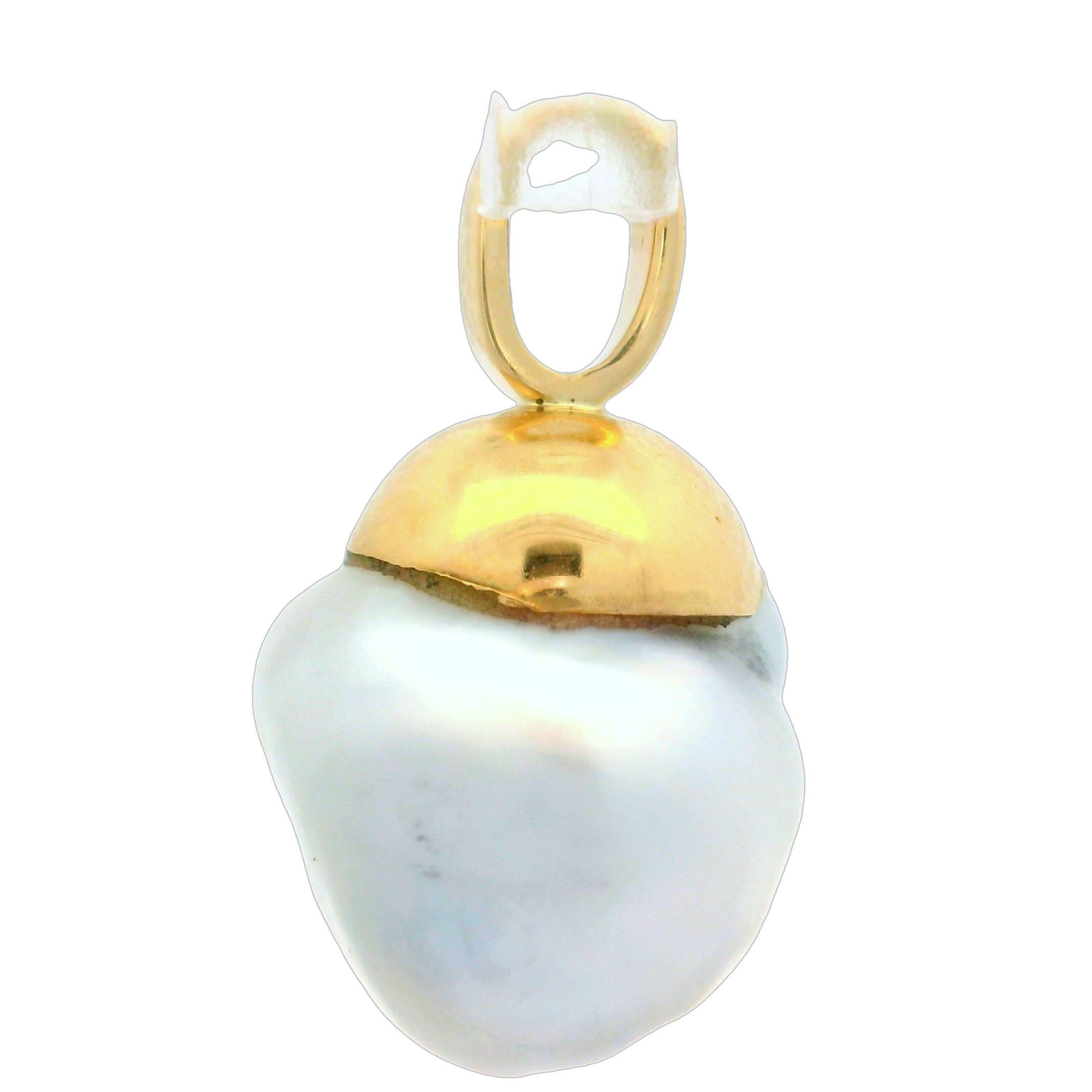 Round Cut Estate 14k Yellow Gold Large Baroque Pearl Well Made Charm Pendant