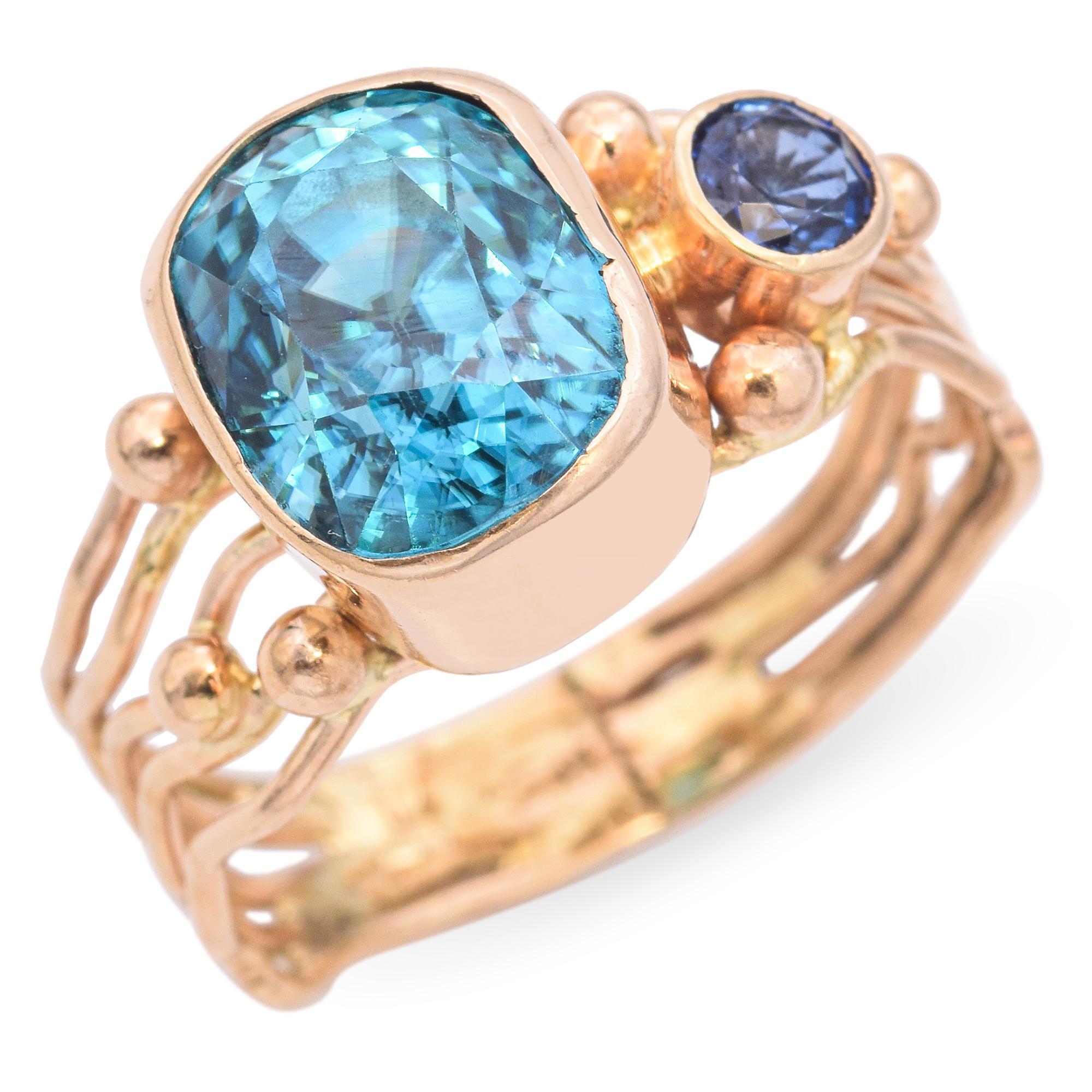Estate 14k Yellow Gold Topaz and Sapphire Ring In Good Condition In New York, NY