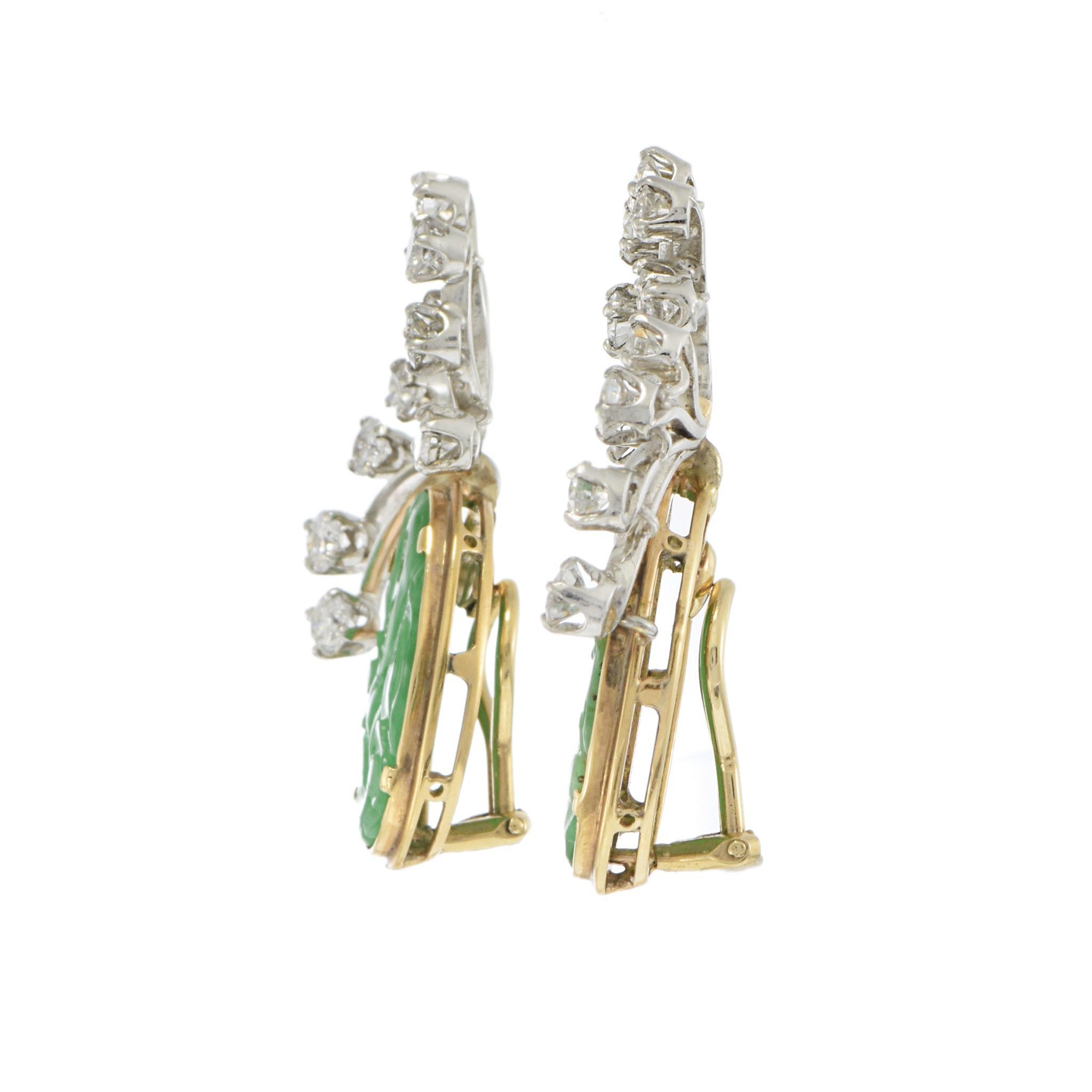 Pendientes de Jade Natural Tallado y Diamantes Estate 14KT y Platino en Bueno estado para la venta en New York, NY