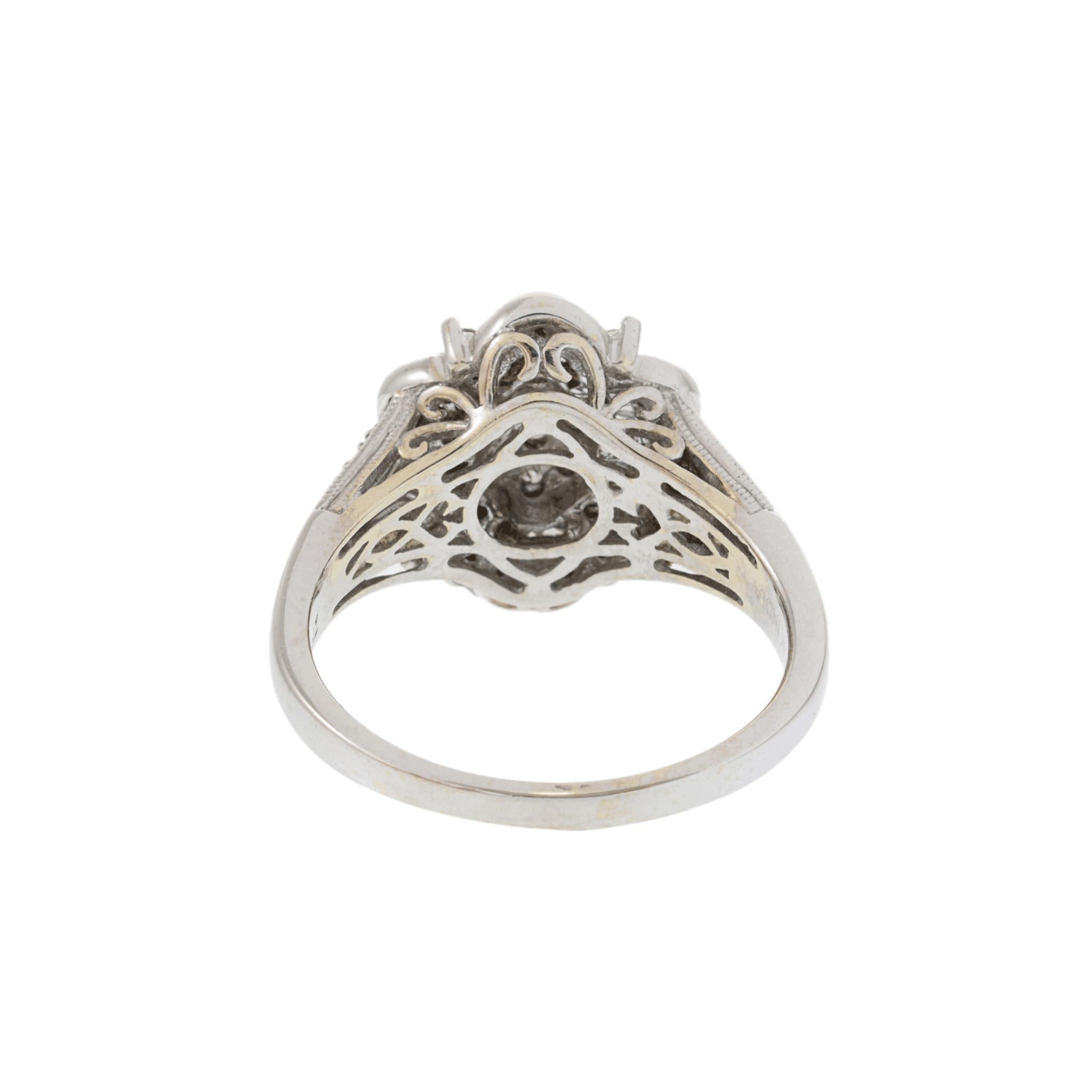 Anello con diamante stile Deco in oro bianco 14KT di proprietà in vendita 4