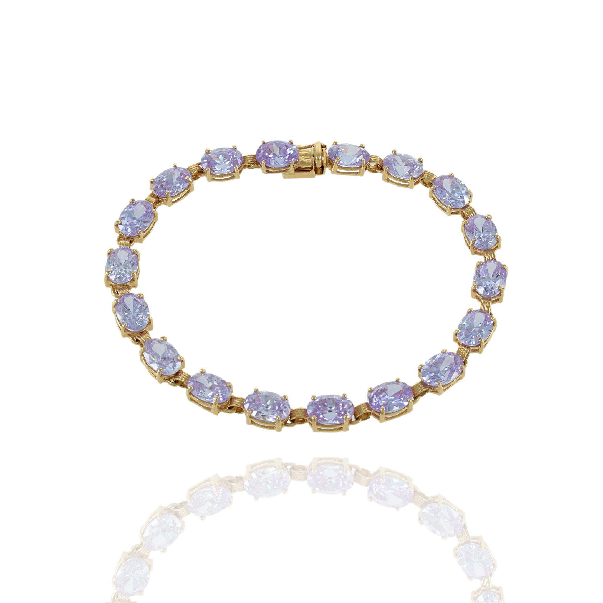 Modern Estate 14KT Yellow Gold Oval Cut Light Purple Cubic Zirconia Bracelet For Sale