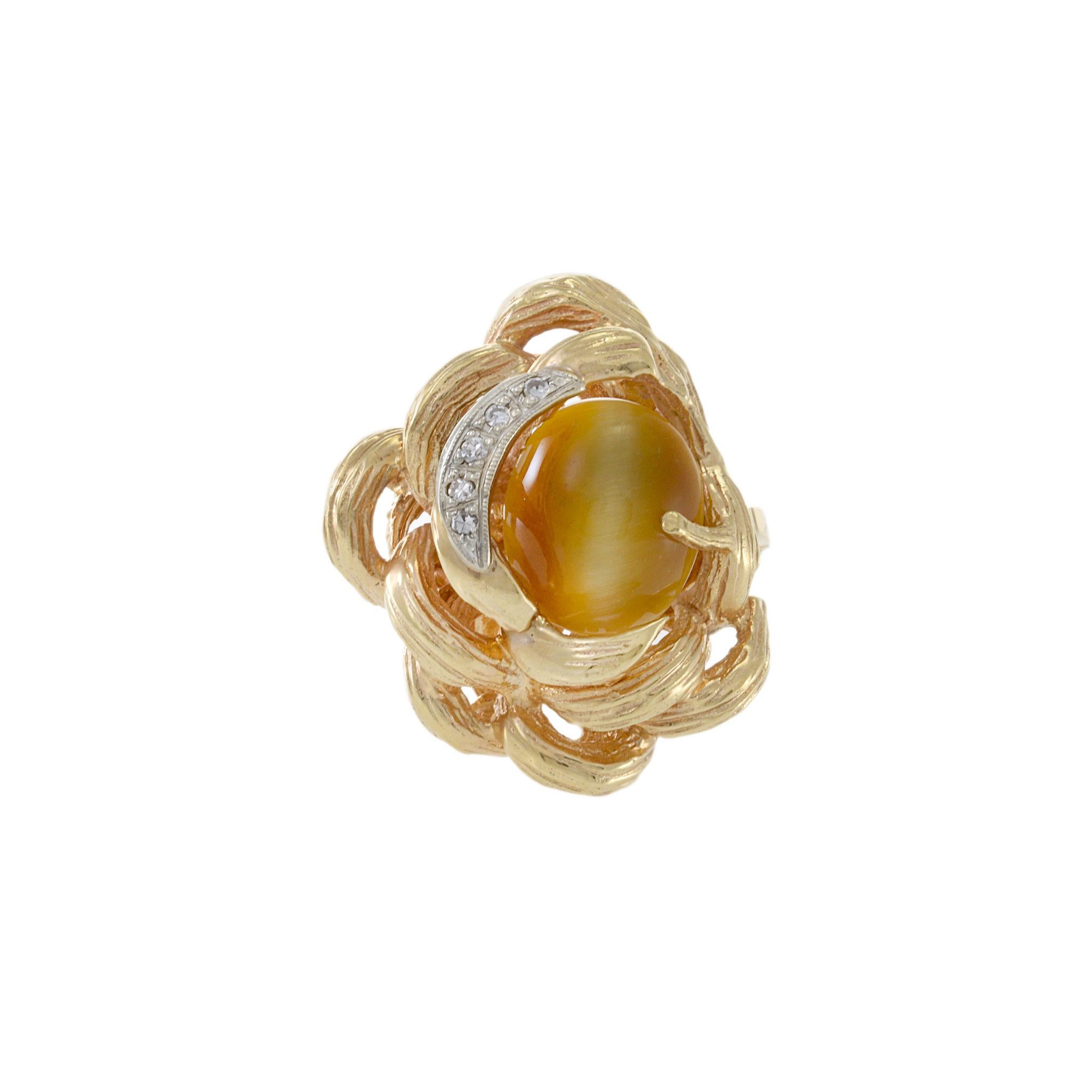 Moderno Anello con occhio di tigre in oro giallo 14KT in vendita