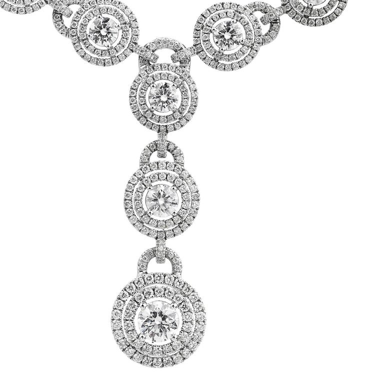 Estate 16.02cts Diamond 18K Gold Elegant Pendant Drop Necklace For Sale