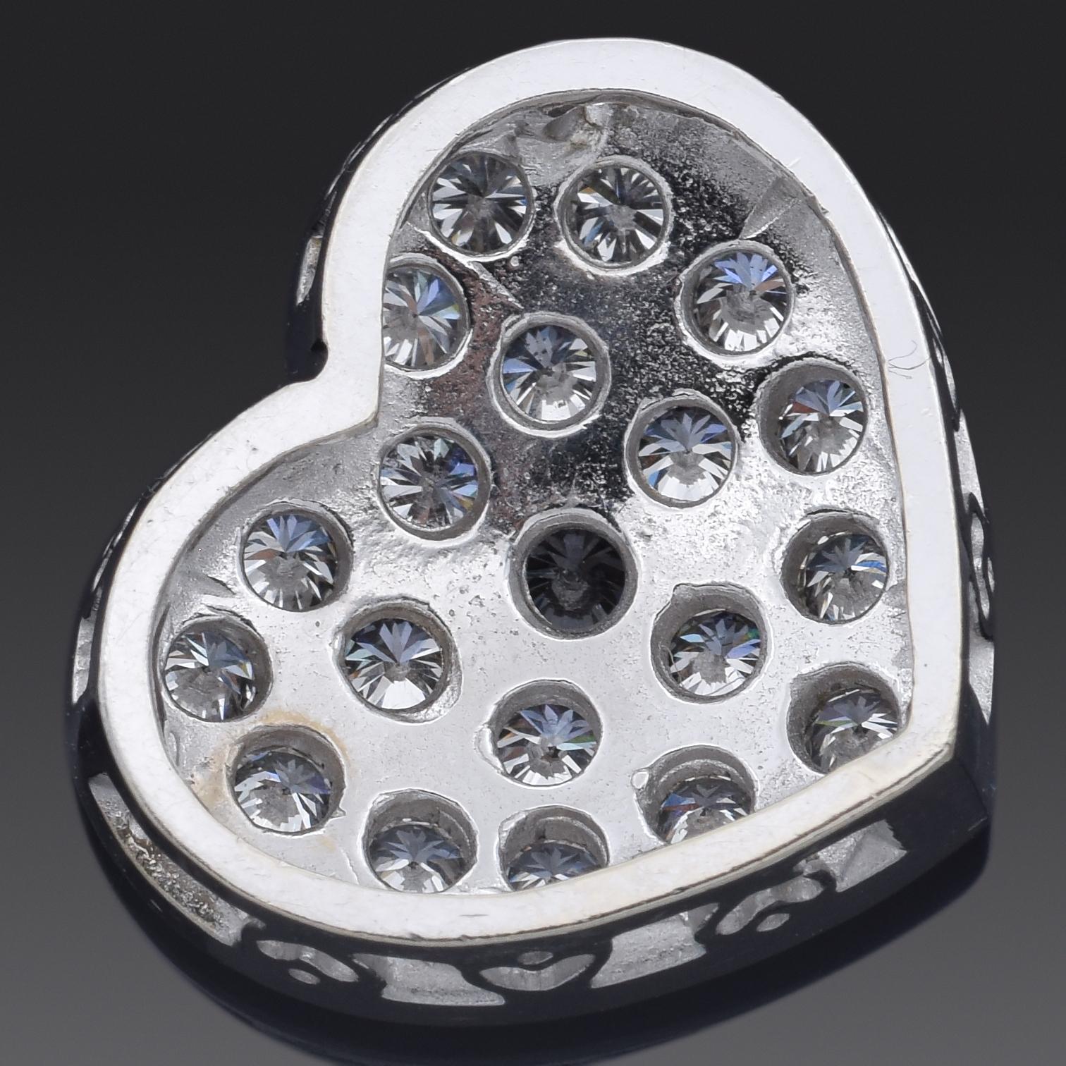 Estate 1.63 TCW Diamond White Gold Heart Slider Pendant In Good Condition For Sale In New York, NY