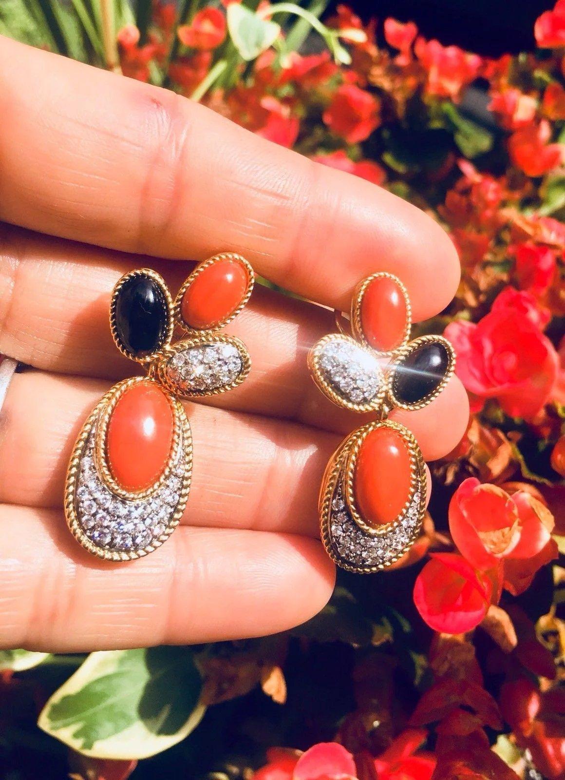 Estate 18 Karat Gold Coral Onyx 1.50 Carat VS Diamond Dangle Earrings 1