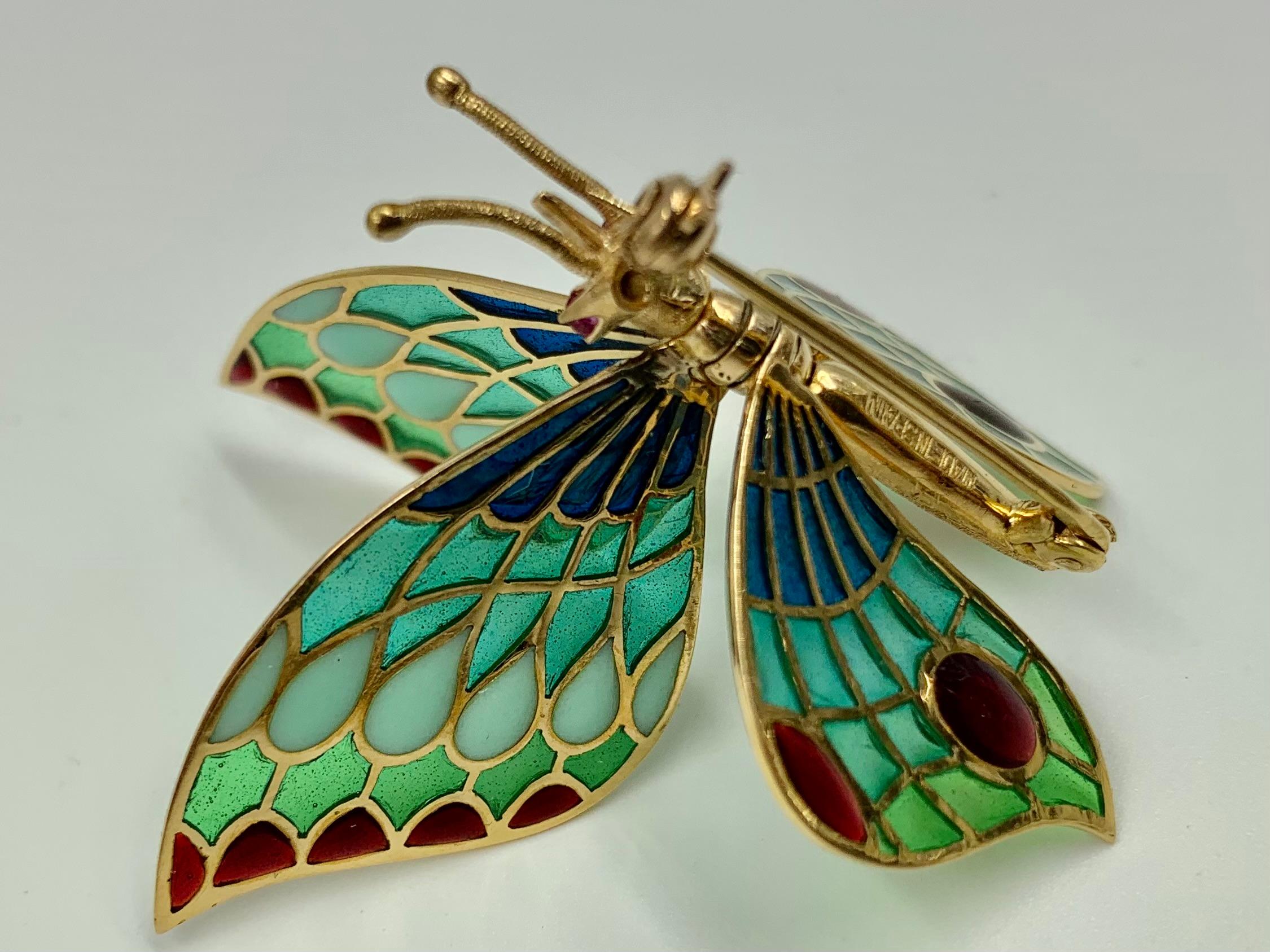 Romantic Estate 18 Karat Gold Plique a Jour Enamel Articulated Butterfly Brooch For Sale