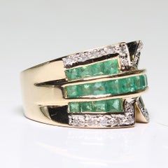 Estate 18 Karat Yellow Gold Diamond Emerald Ring