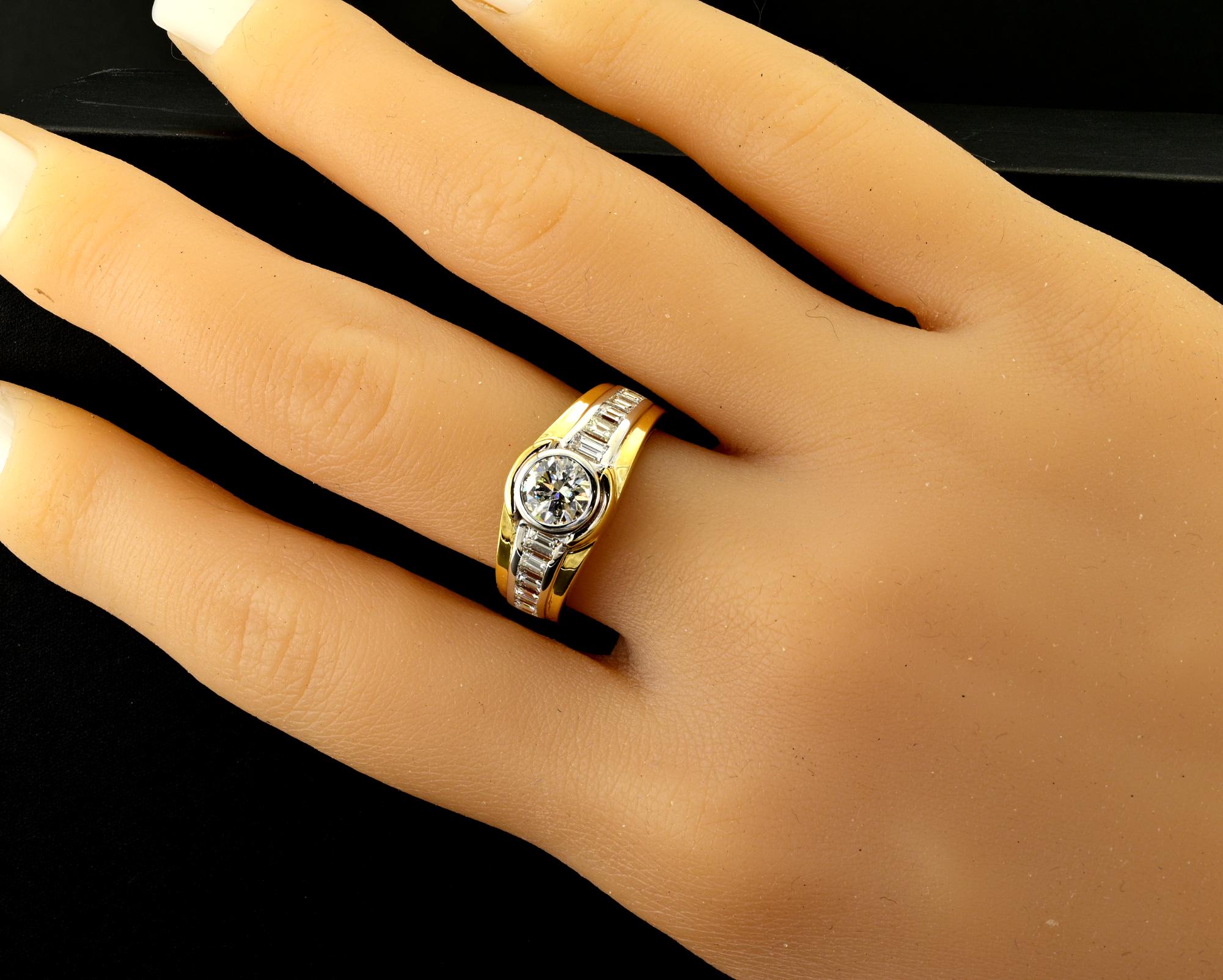 Estate 1.85 Ct Round and Baguette Cut 18 KT ring For Sale 2