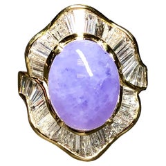Anillo de cóctel de 18 quilates con cabujón de jade lavanda y diamantes baguette, talla 7