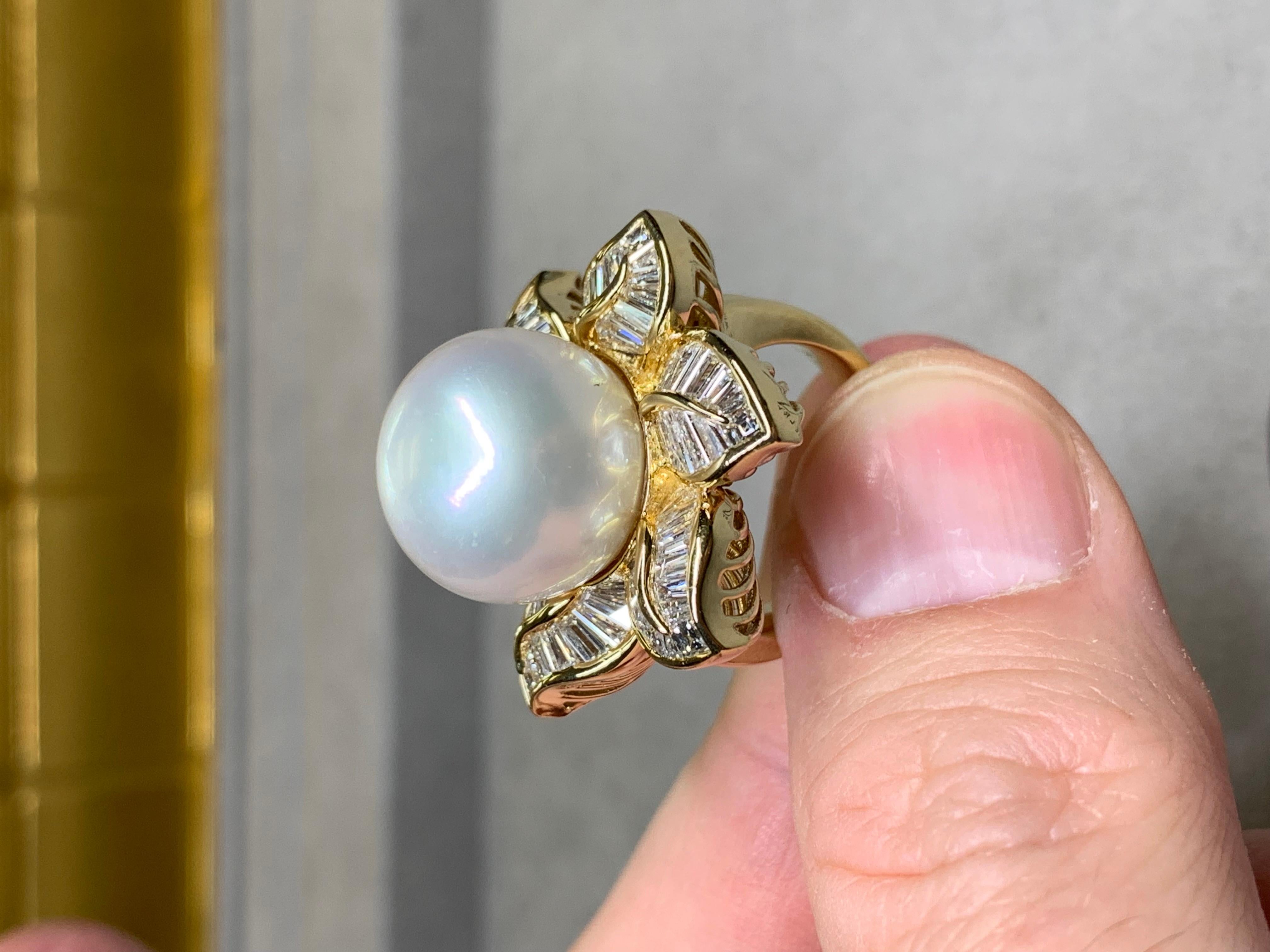 Estate 18K Baguette Diamond South Sea Pearl Large Floral Cocktail Ring 4.50ctw en vente 1