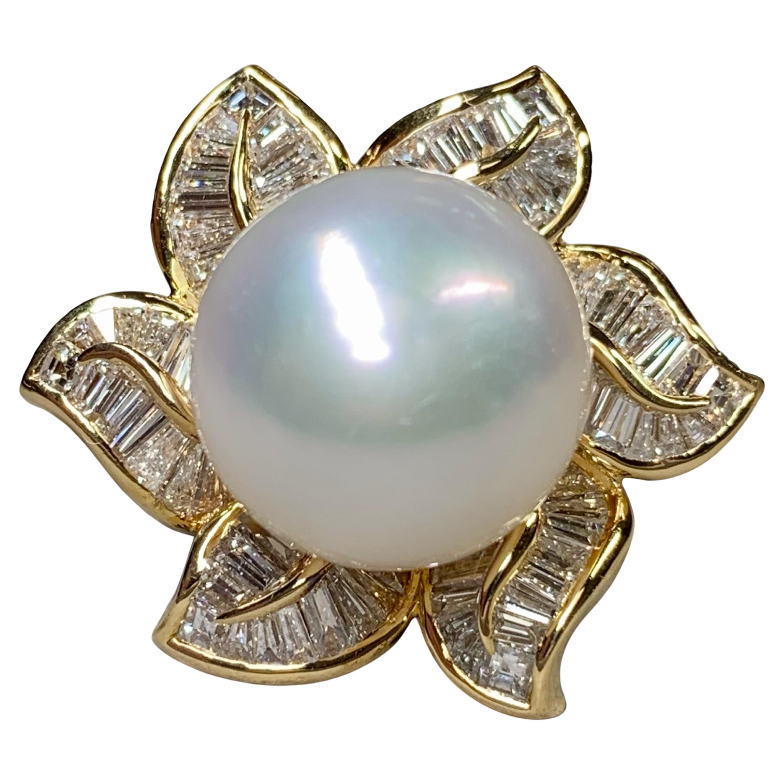 Estate 18K Baguette Diamond South Sea Pearl Large Floral Cocktail Ring 4.50ctw en vente