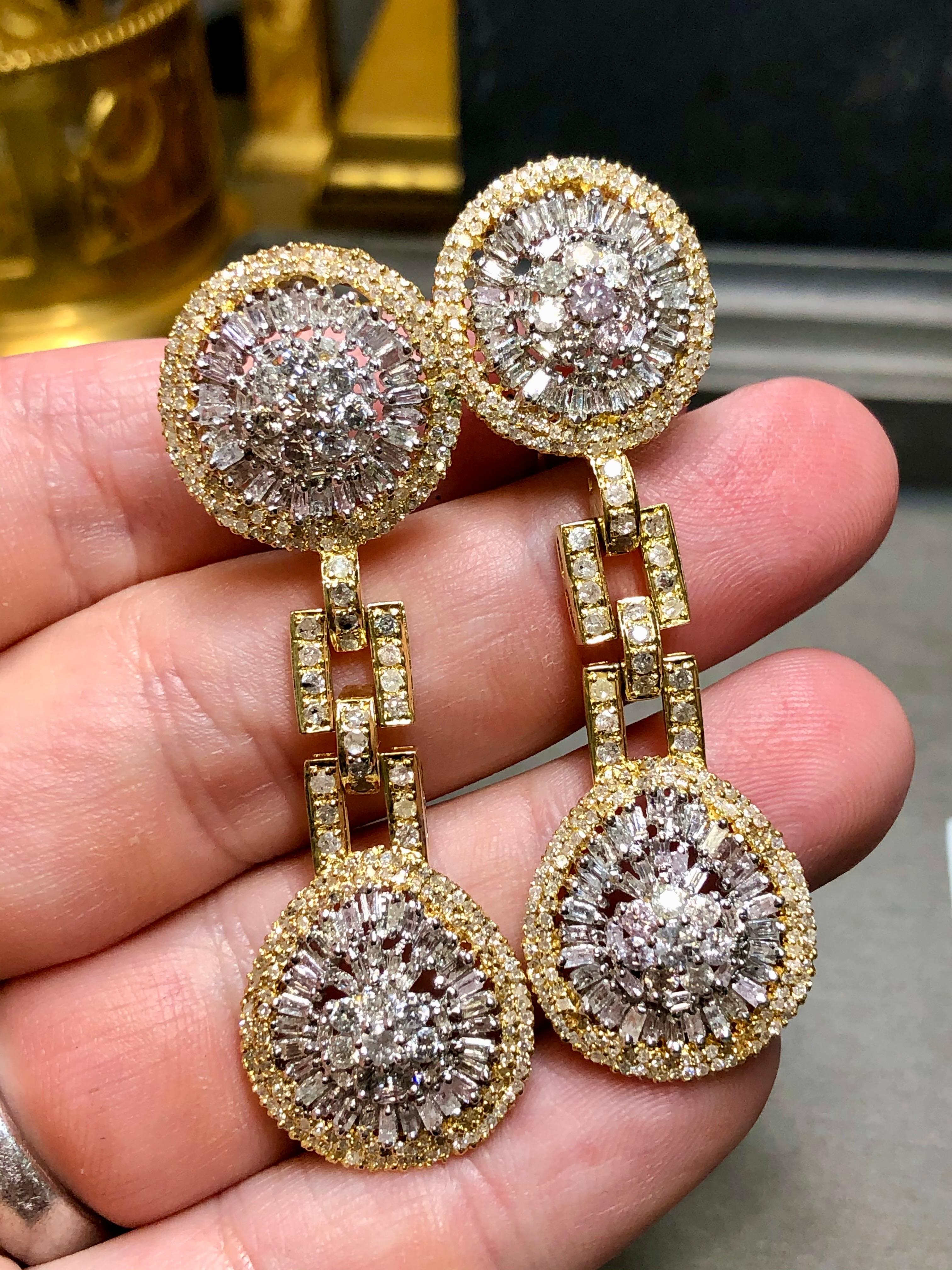 Pendientes Estate 18K Baguette Round Diamond Articulating Drop Omega Back 9.30cttw Art Decó en venta