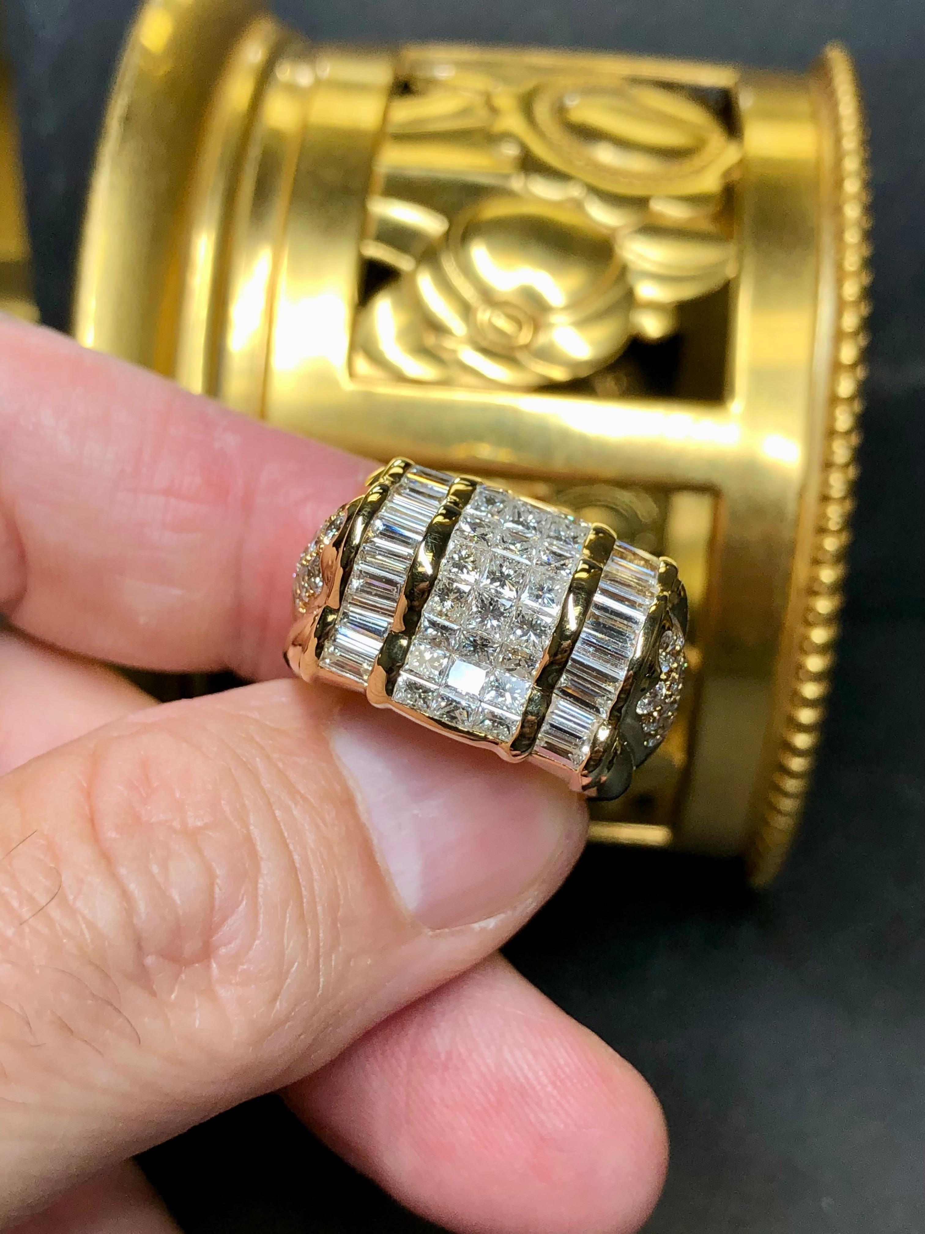 Women's or Men's Estate 18K Baguette Round Princess Diamond Cluster Cocktail Ring 5.90ctw Sz 7 For Sale