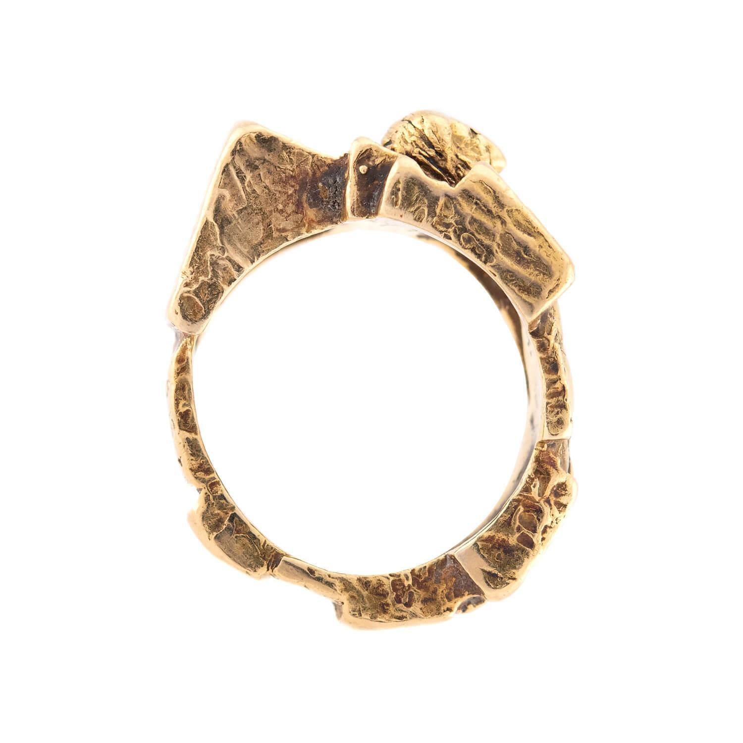 Modern Estate 18k Brutalist Man-Motif Ring For Sale