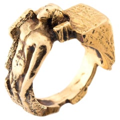 Estate 18k Brutalist Man-Motif Ring
