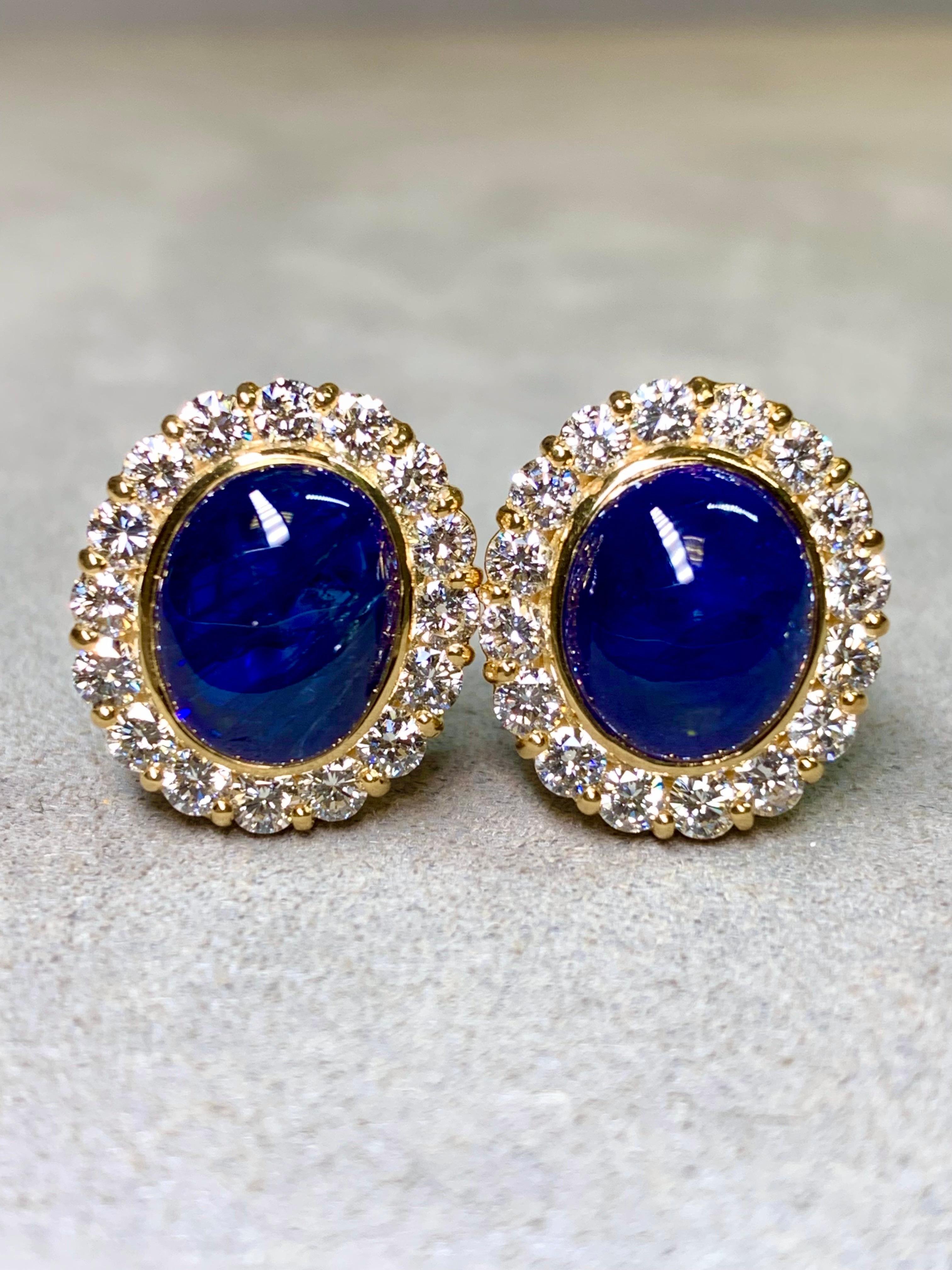 Estate 18K Cabochon Sapphire Diamond Rosetta Huggie Earrings 17.56ctw F Vs+ In Excellent Condition For Sale In Winter Springs, FL
