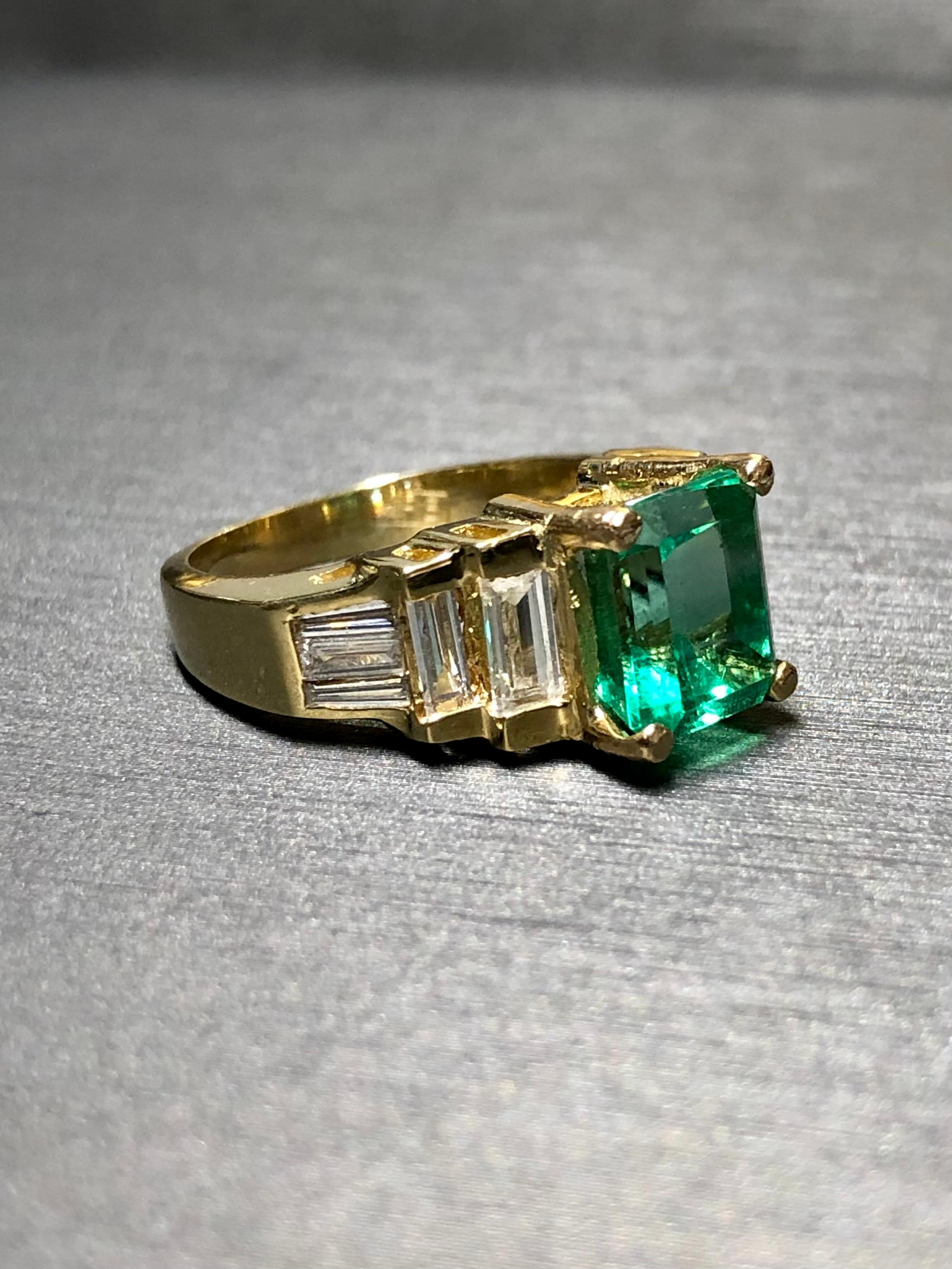 Estate 18K COLOMBIAN Emerald Baguette Diamond Ring GIA F1 2.62ct Sz 4.75 In Good Condition For Sale In Winter Springs, FL