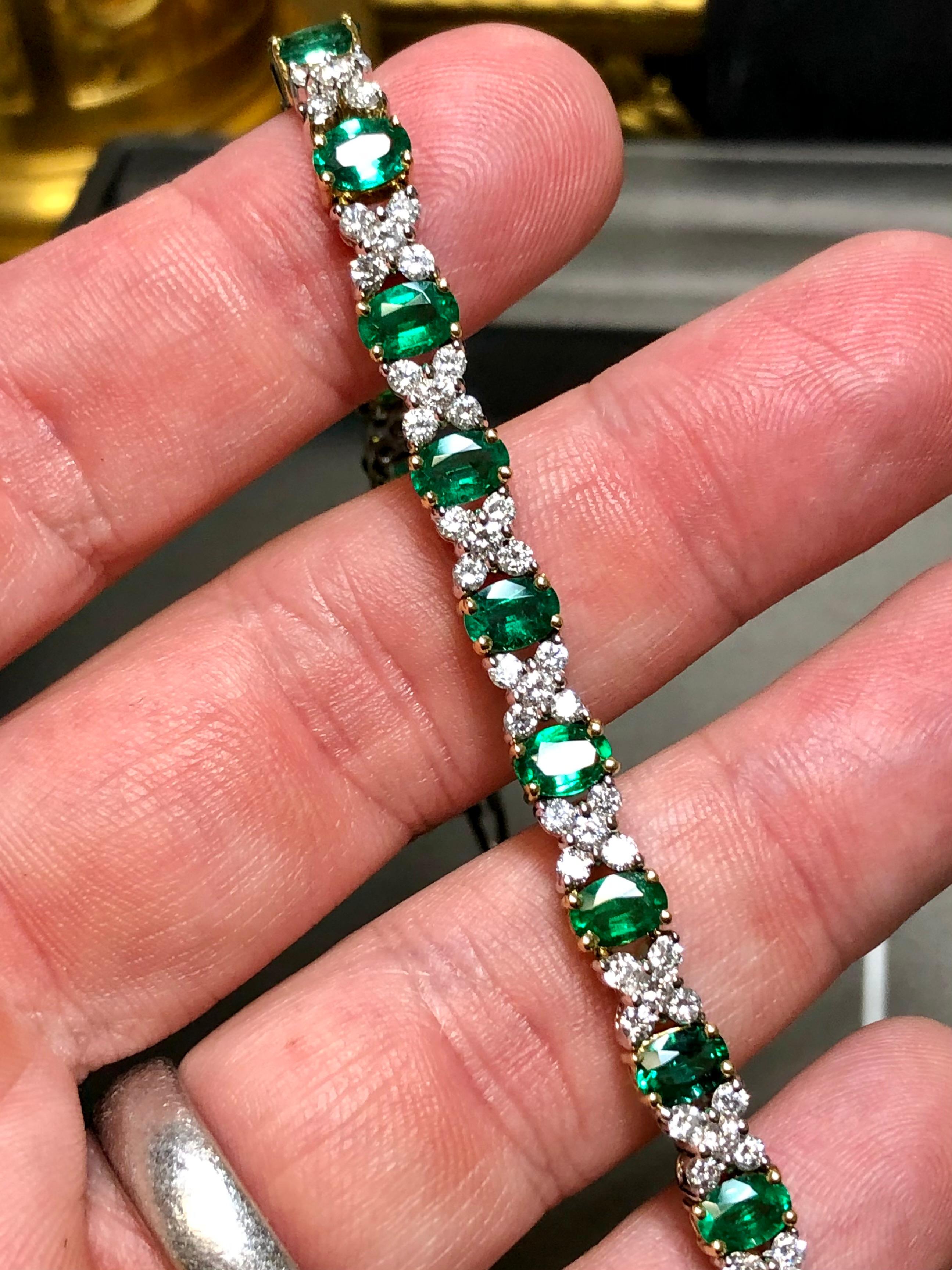 Women's or Men's Estate 18K Colombian Emerald Diamond Cocktail Bracelet 7”