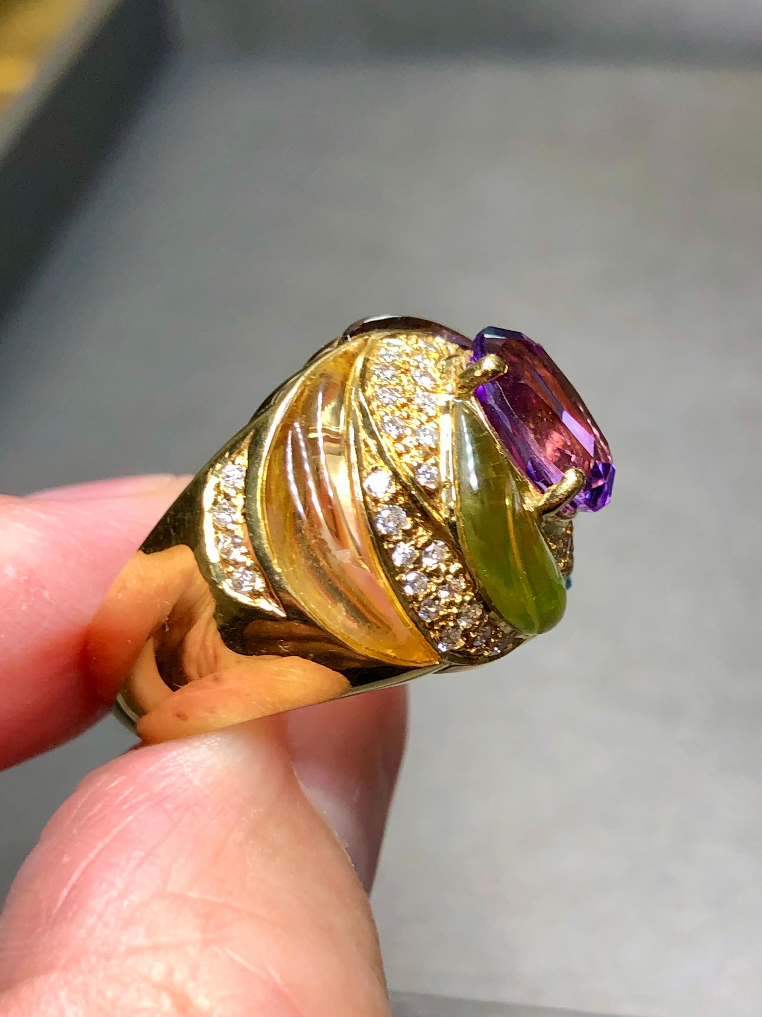Femenino o masculino Estate 18K diamante tallado aguamarina peridoto amatista cúpula cóctel anillo Sz 7.5 en venta