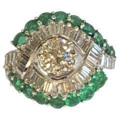 Estate 18K Diamond Emerald Ring