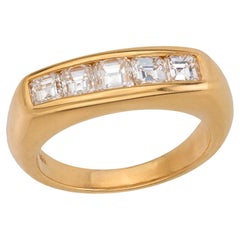 Estate 18k Diamond Five-Stone Ring (bague à cinq pierres en diamant)