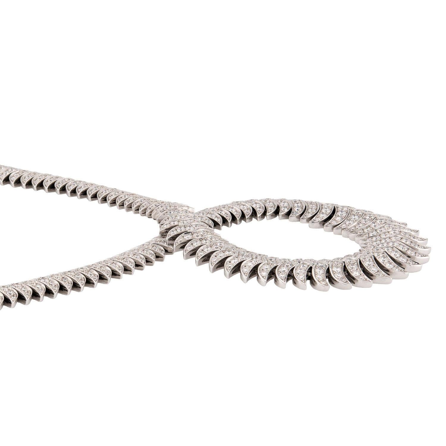 Collar Estate Twist de Diamantes 18k Moderno en venta