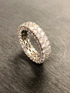 Nachlass 18k Diamanten auf allen Seiten breiter Eternity-Ring 5,50cttw Gr. 6