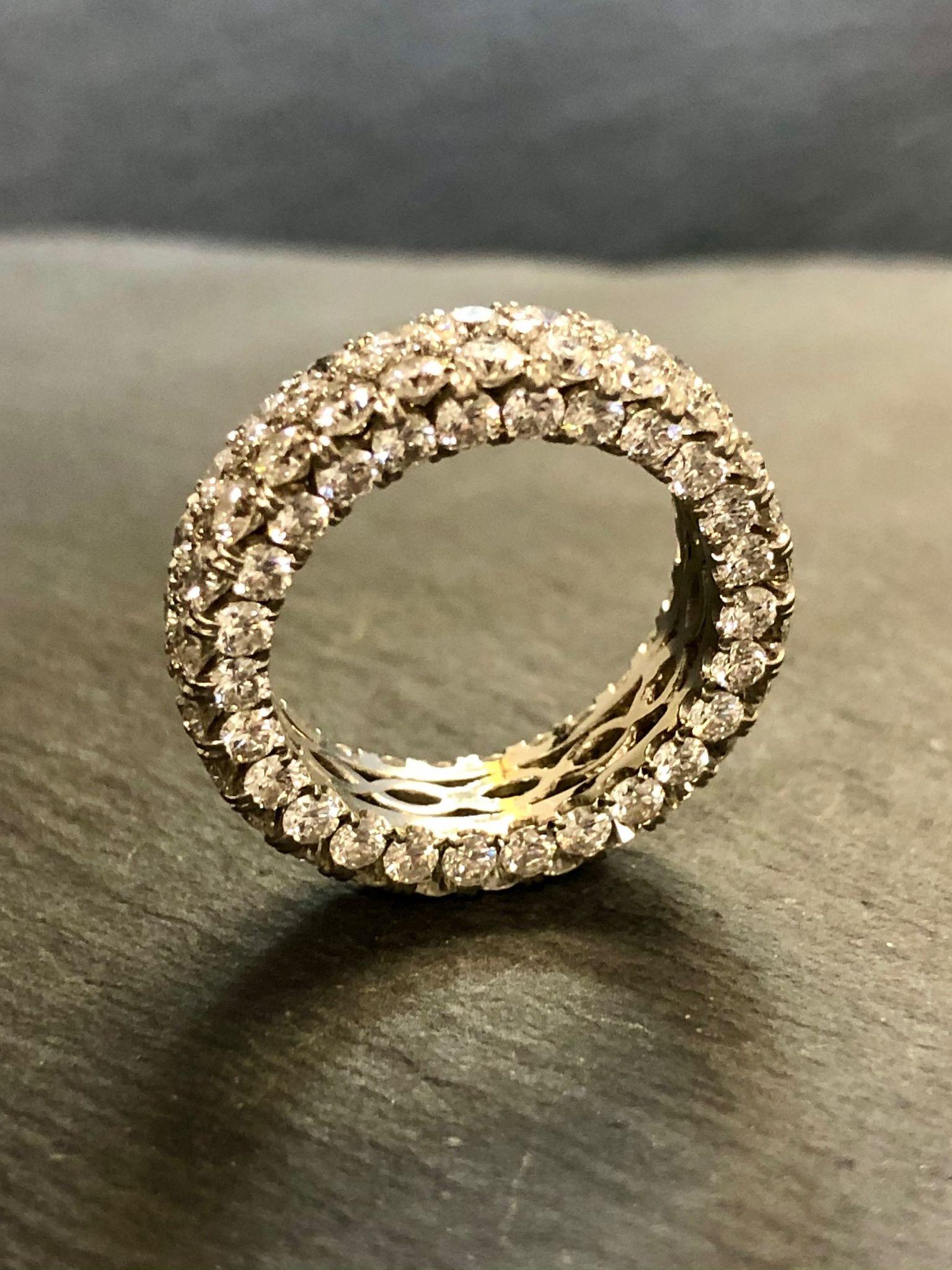 Estate 18k Diamonds On All Sides Wide Eternity Band 5.50cttw Sz 6 In Good Condition For Sale In Winter Springs, FL