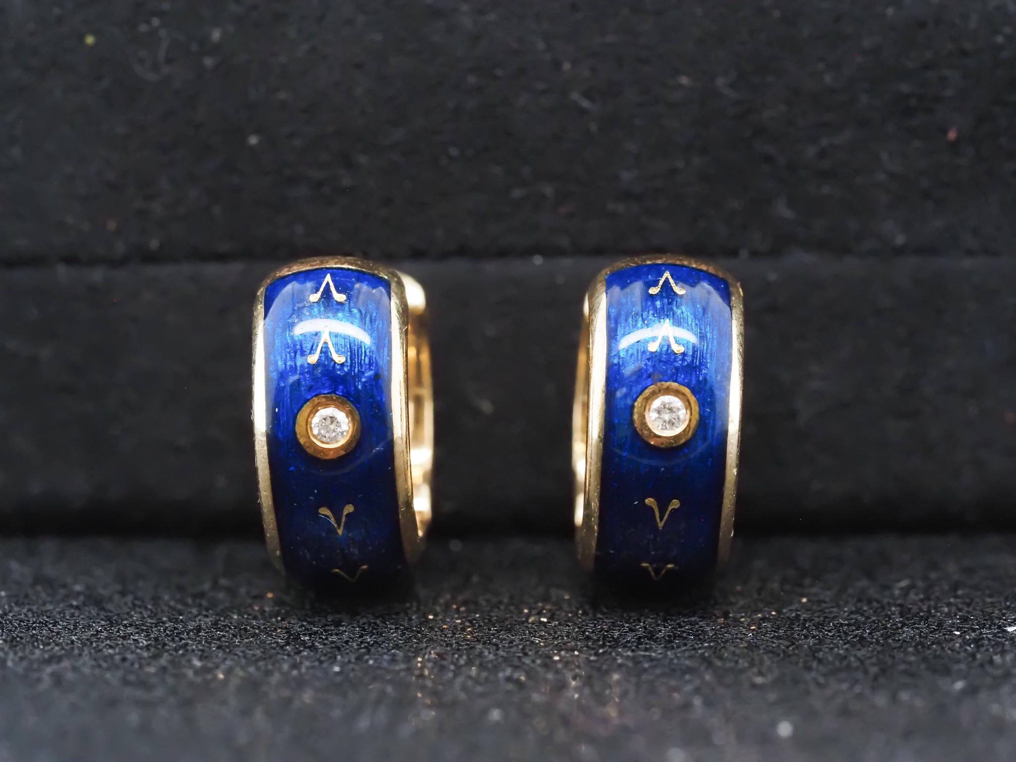 Orecchini a cerchio con smalto e diamanti Faberge 18K - VHK#244a in vendita 6