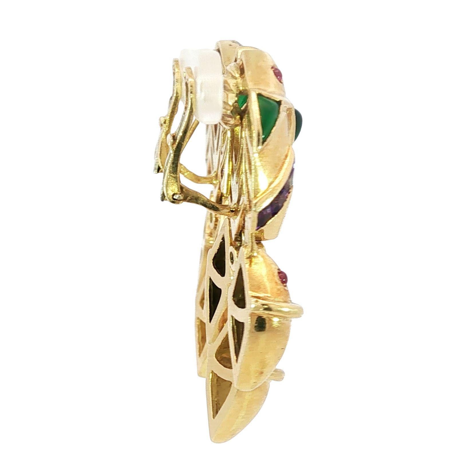 Estate 18K Orecchini a forma di pesce in oro giallo a clip 1970s Designer Style in vendita 3