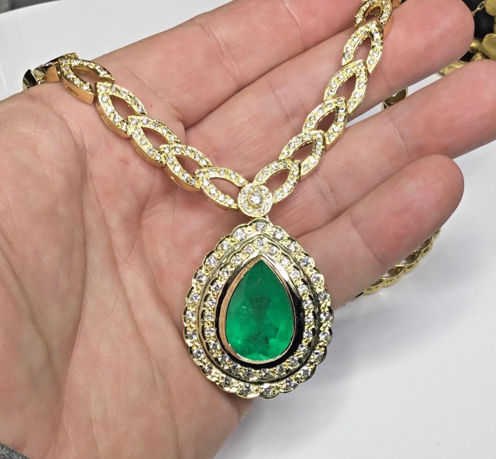 Estate 18K GIA Certified 22.39 CTW Colombian Emerald & Diamond Designer Necklace For Sale 1