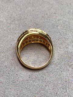 Estate 18K Gold 2.20ct Diamond Pavé Dome Ring Baguette Wide Band Sz 6.5