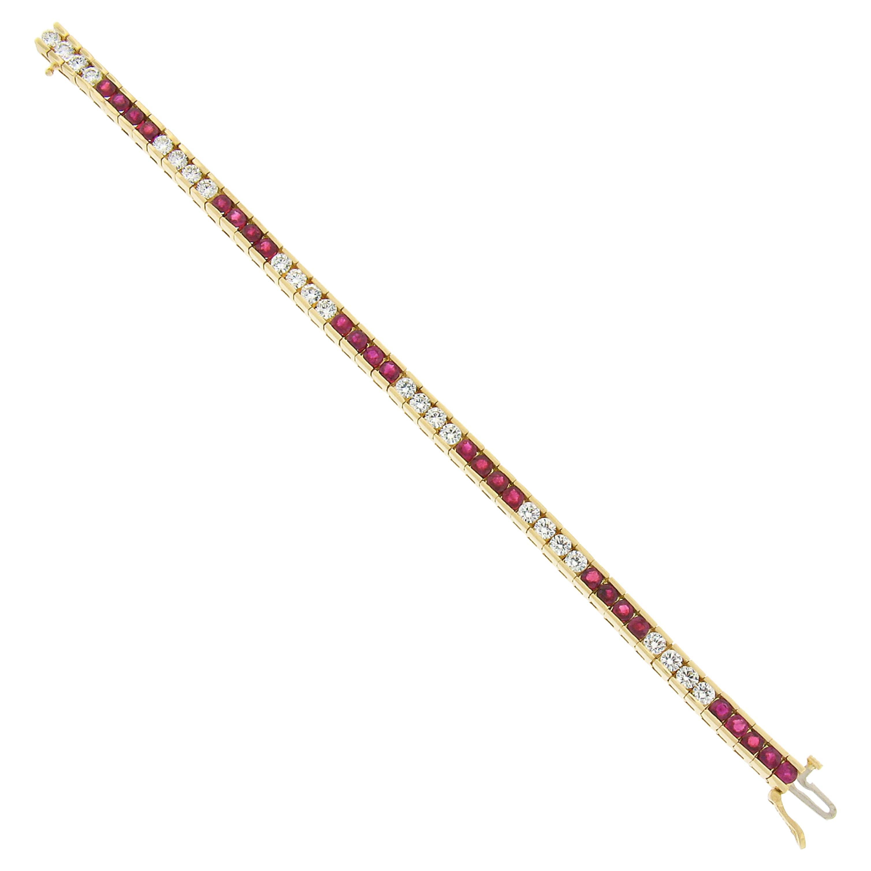 Bracelet tennis en or 18 carats 9,75ctw avec lignes alternées de rubis et de diamants - Estate