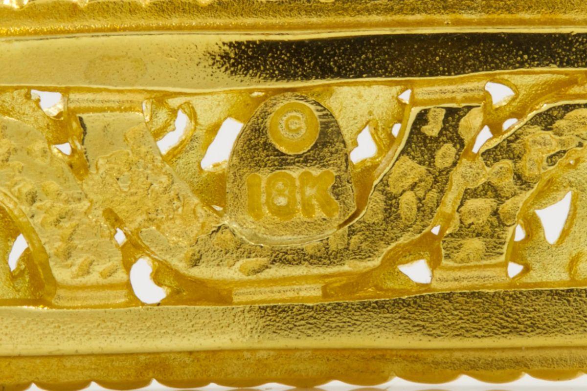 Nachlass-Armreif aus 18 Karat Gold von Cynthia Bach (21. Jahrhundert und zeitgenössisch) im Angebot
