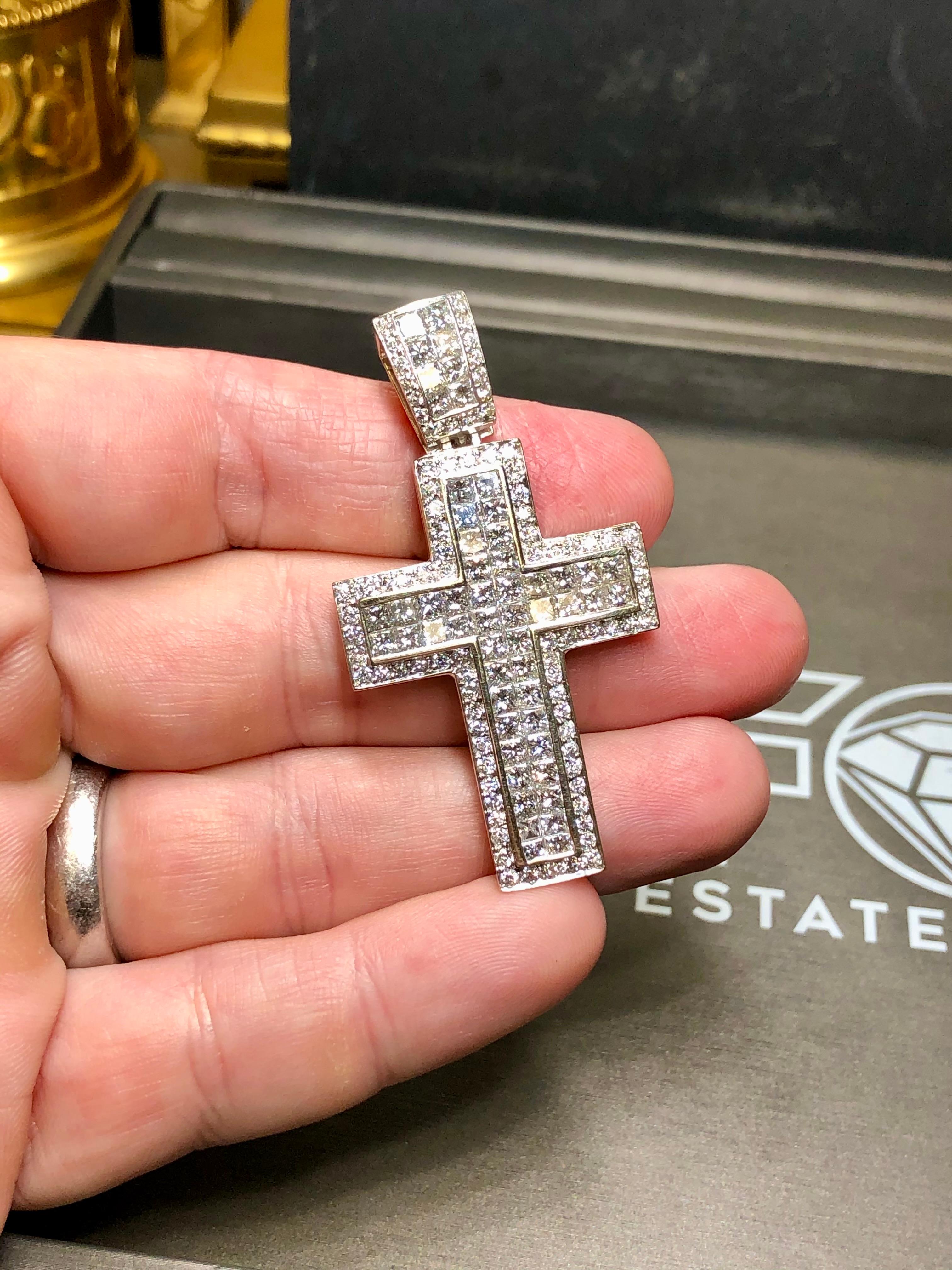 Women's or Men's Estate 18K Gold Princess Cut Diamond Large Cross Pendant Necklace 9.30cttw G Vs For Sale
